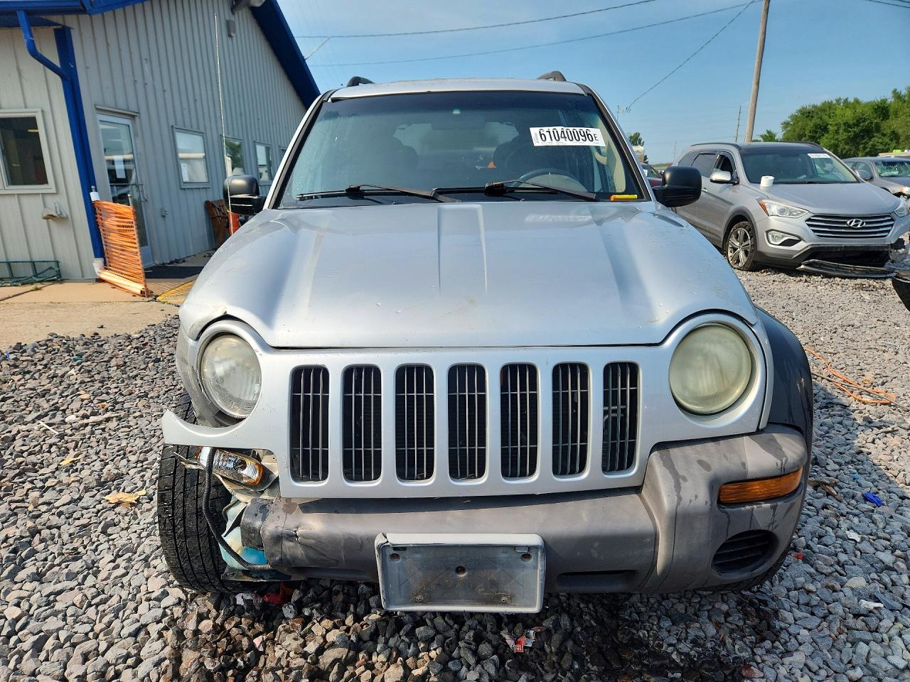 2002 Jeep Liberty Sport Silver vin: 1J4GL48K22W256248