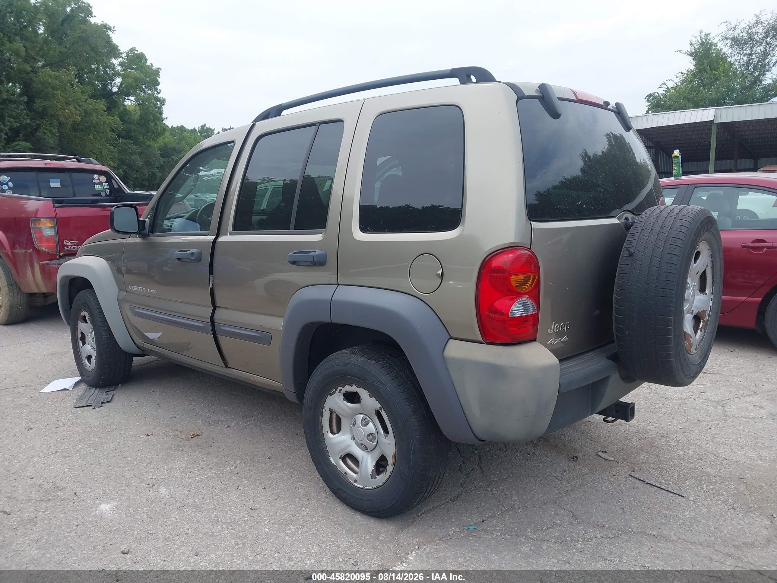 2003 Jeep Liberty Sport Champagne vin: 1J4GL48K23W731799