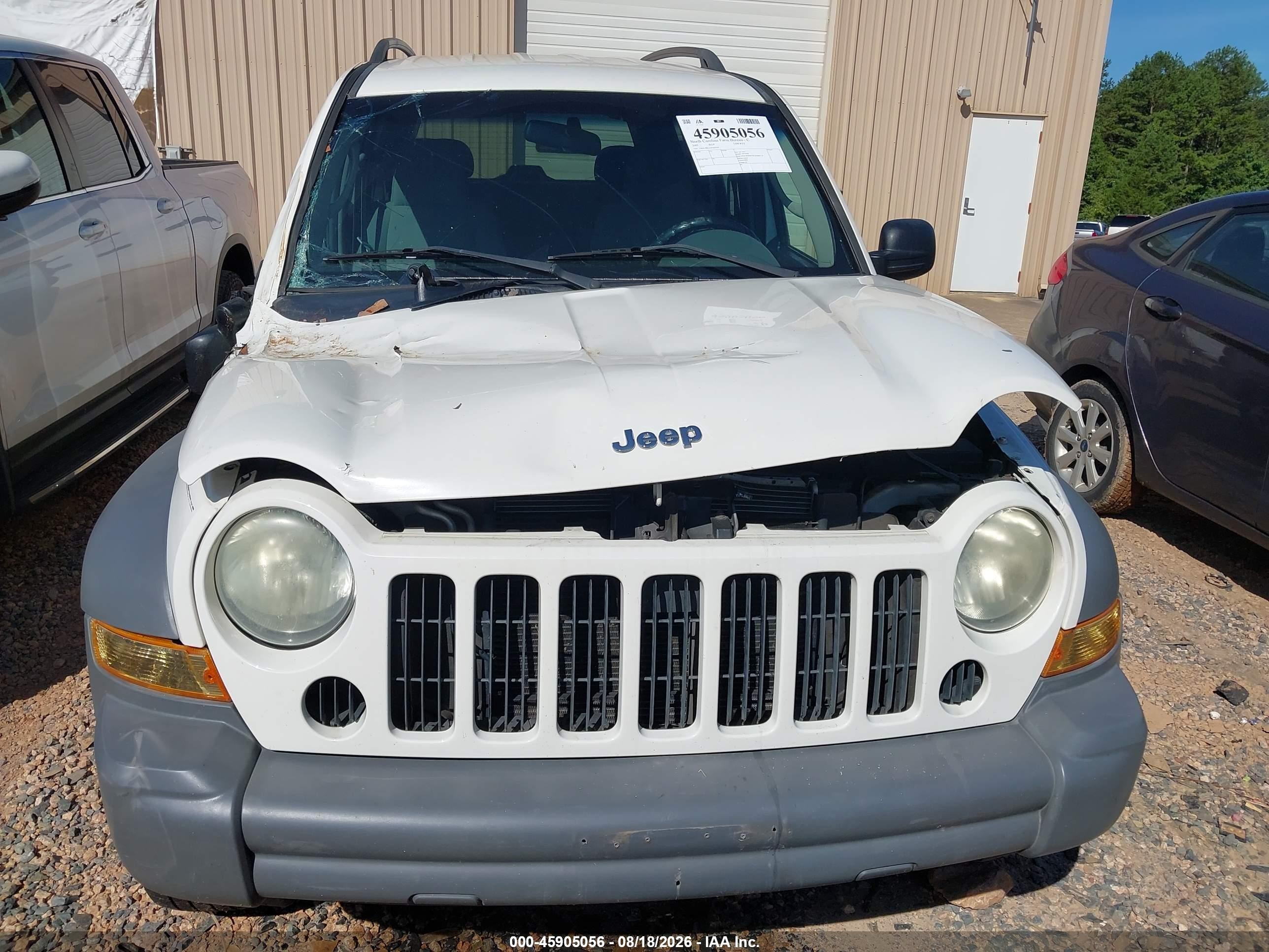 2005 Jeep Liberty Sport Белый vin: 1J4GL48K25W545019