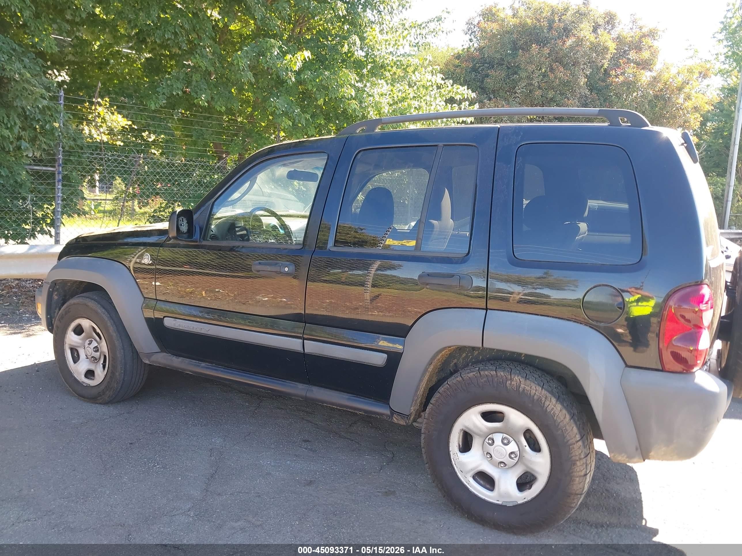 2005 Jeep Liberty Sport Black vin: 1J4GL48K25W622763