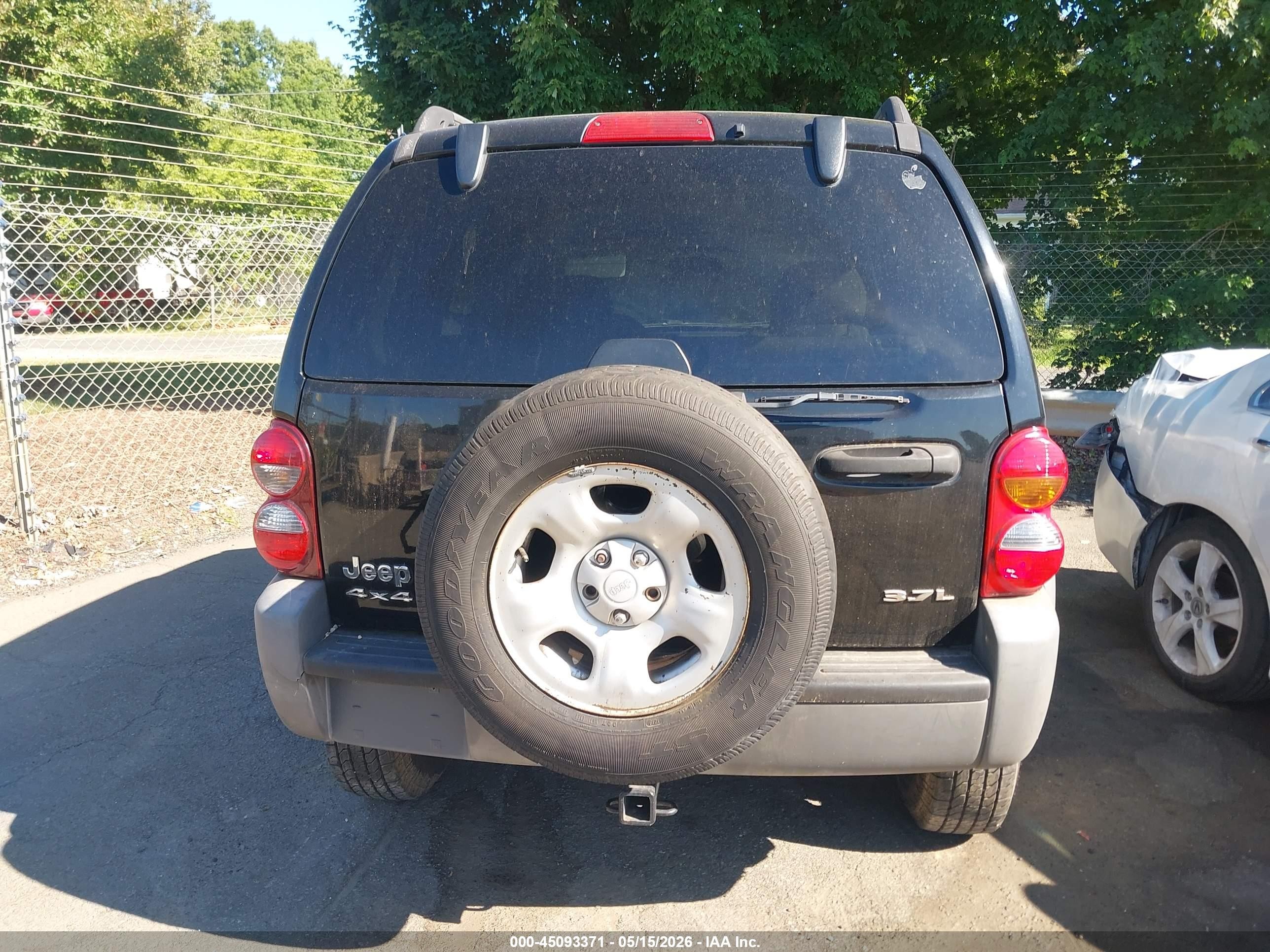 2005 Jeep Liberty Sport Black vin: 1J4GL48K25W622763