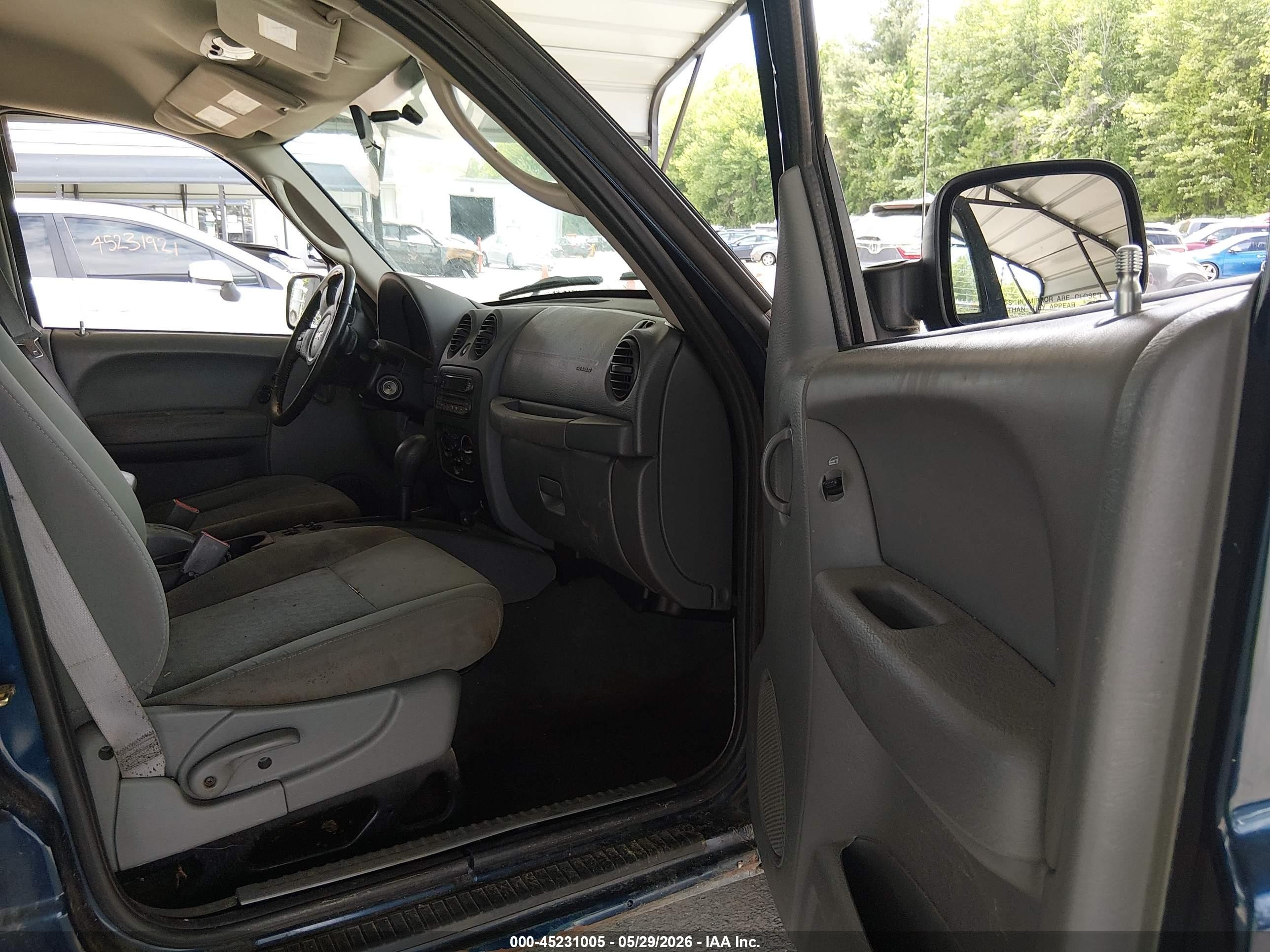 2005 Jeep Liberty Sport Синий vin: 1J4GL48K25W659912