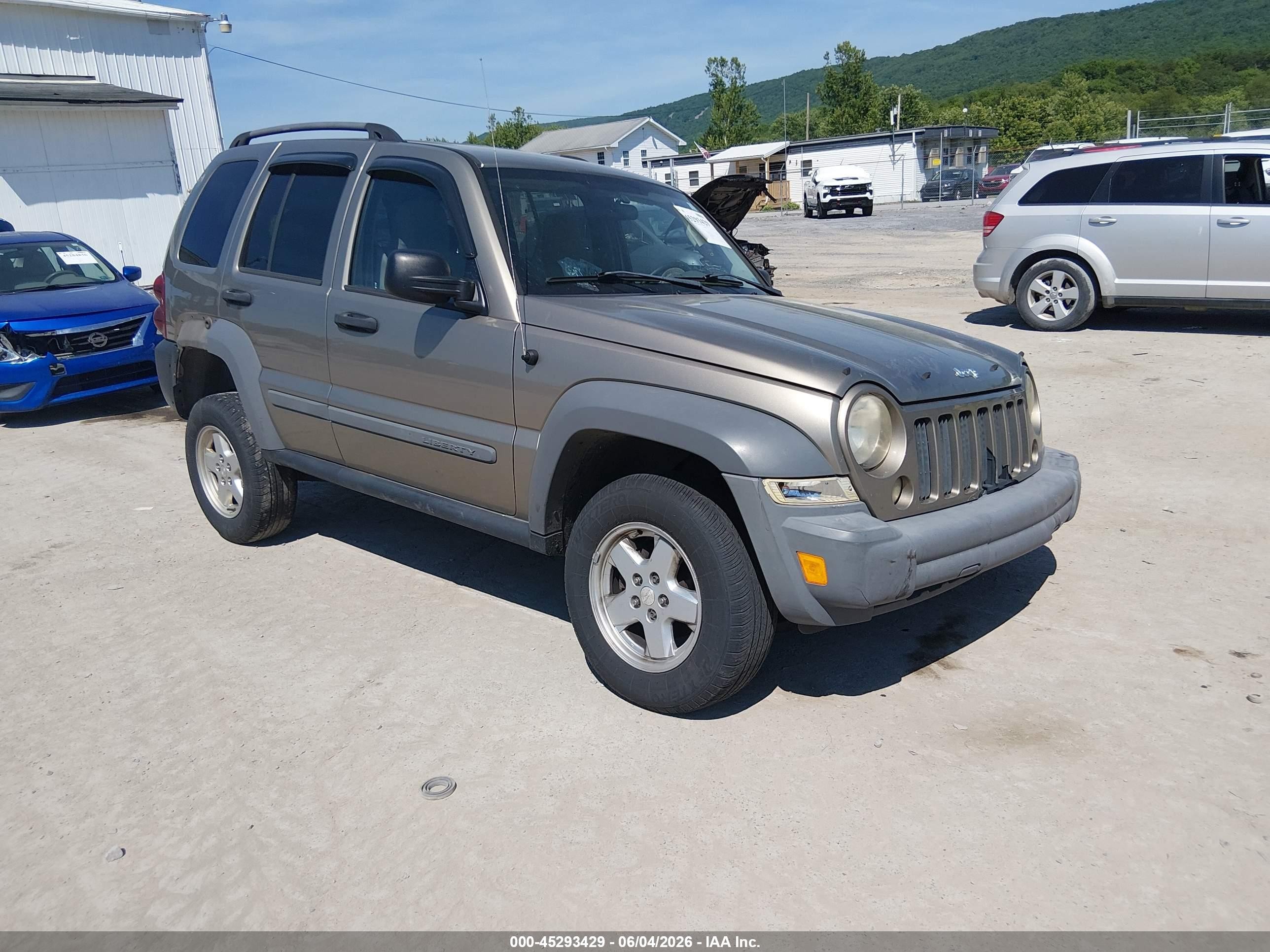 2005 Jeep Liberty Sport Gold vin: 1J4GL48K25W677603