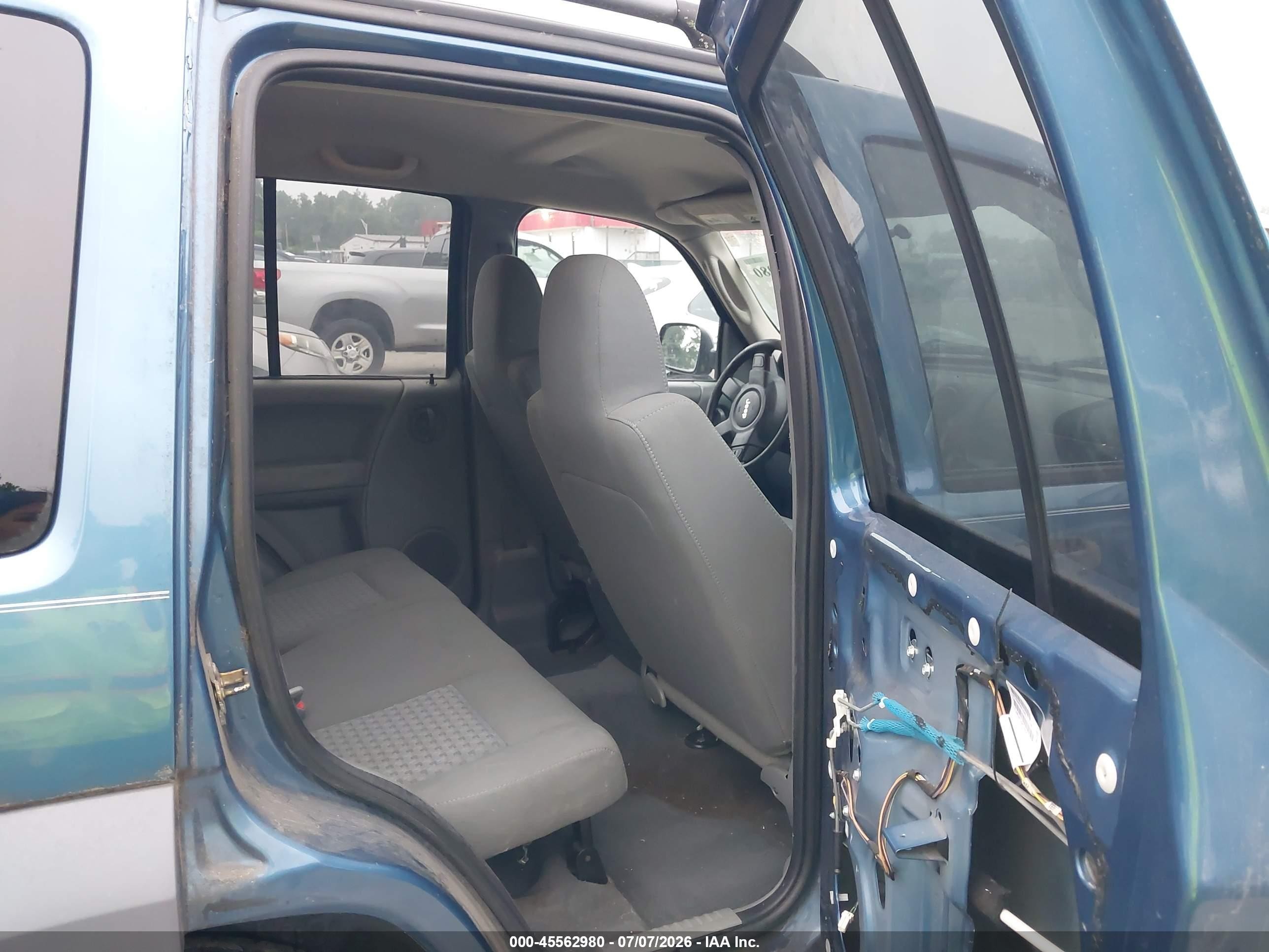 2006 Jeep Liberty Sport Blue vin: 1J4GL48K26W102709