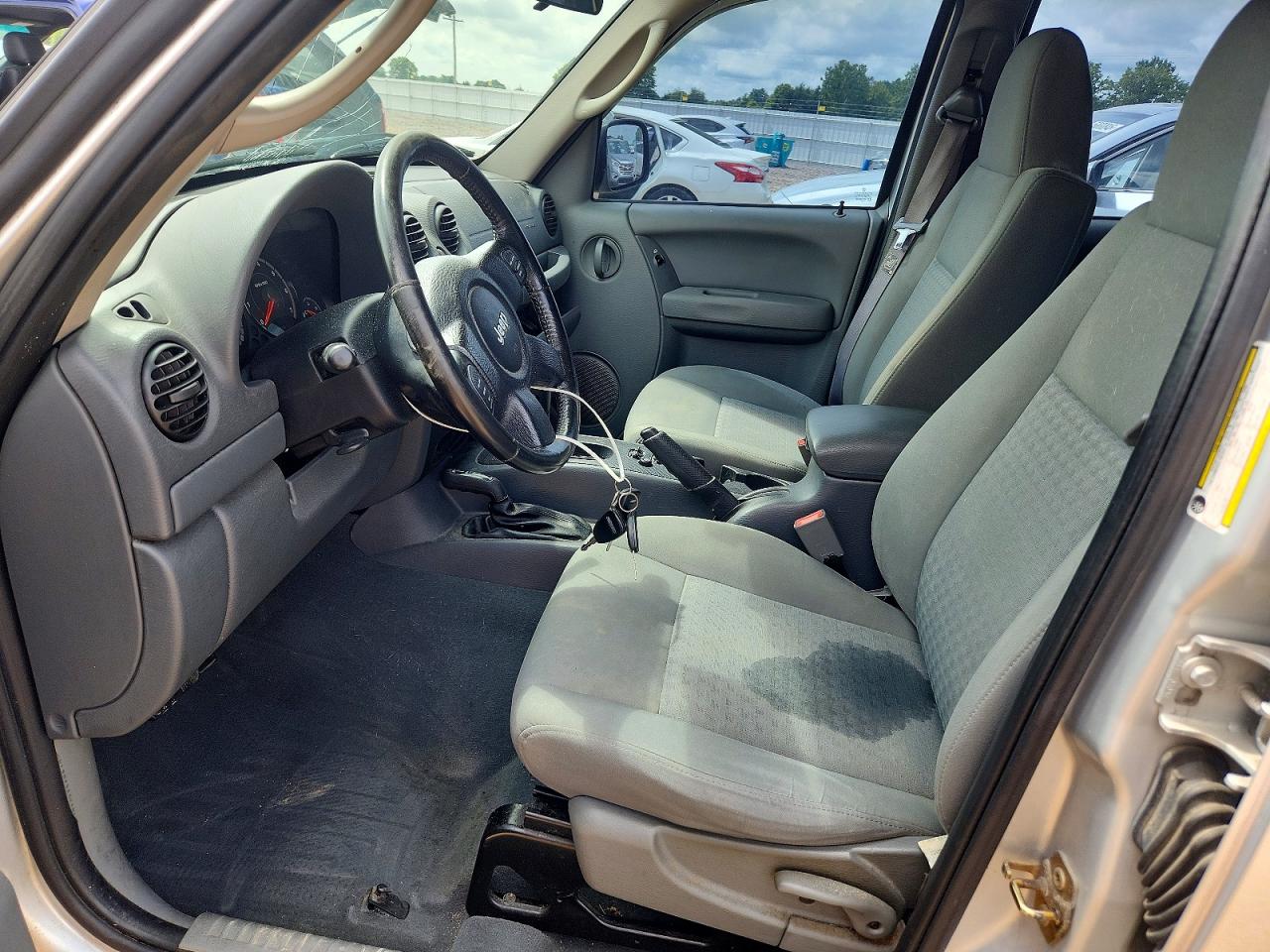 2006 Jeep Liberty Sport Silver vin: 1J4GL48K26W103746