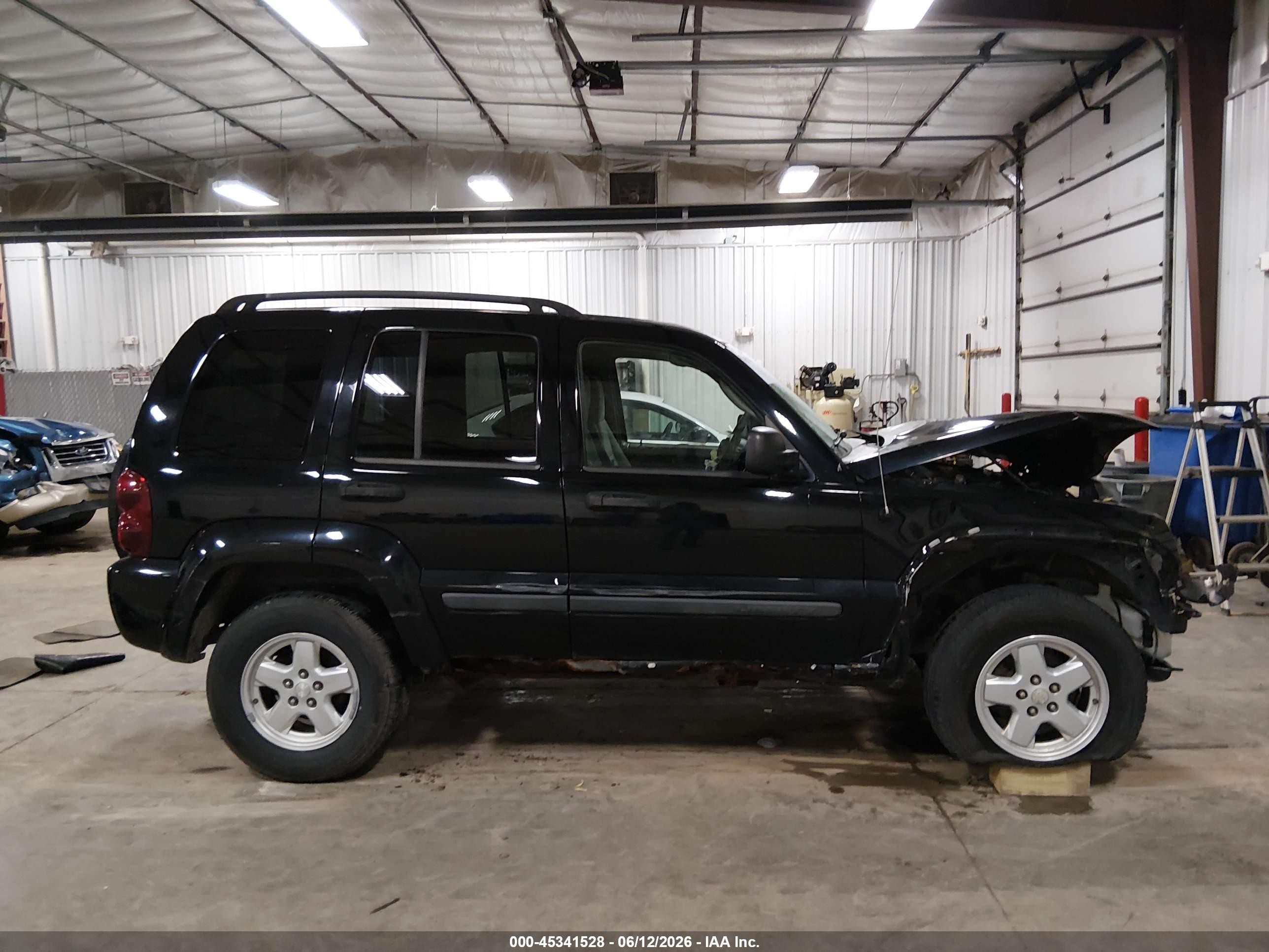 2007 Jeep Liberty Sport Black vin: 1J4GL48K27W652641