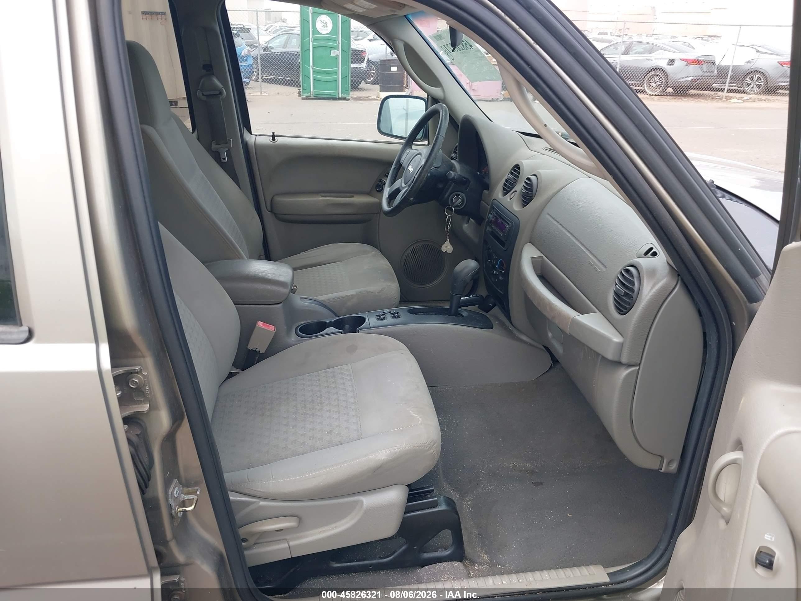 2007 Jeep Liberty Sport Beige vin: 1J4GL48K27W693125