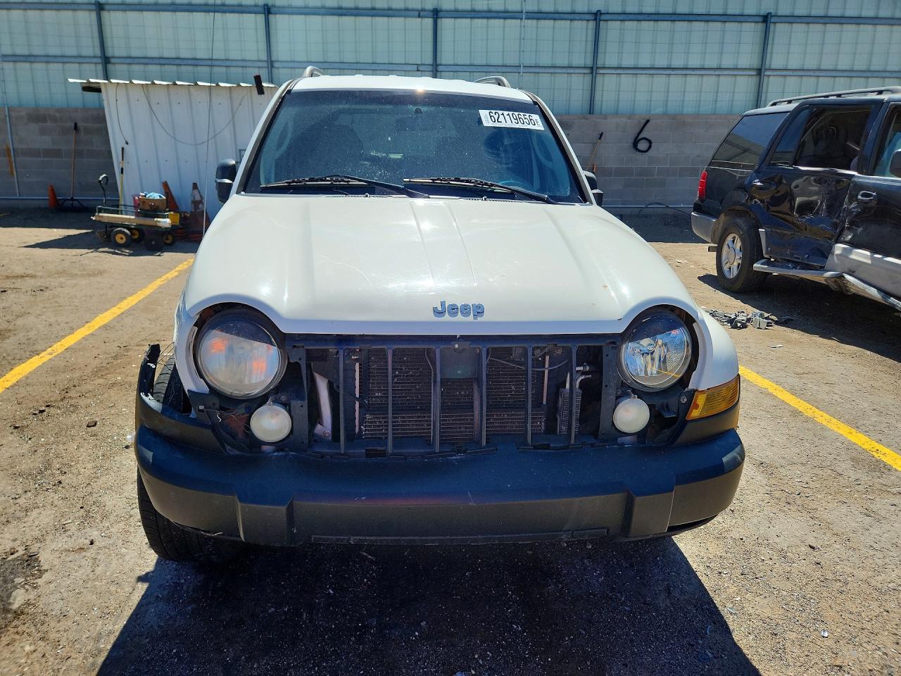 2007 Jeep Liberty Sport White vin: 1J4GL48K27W715737