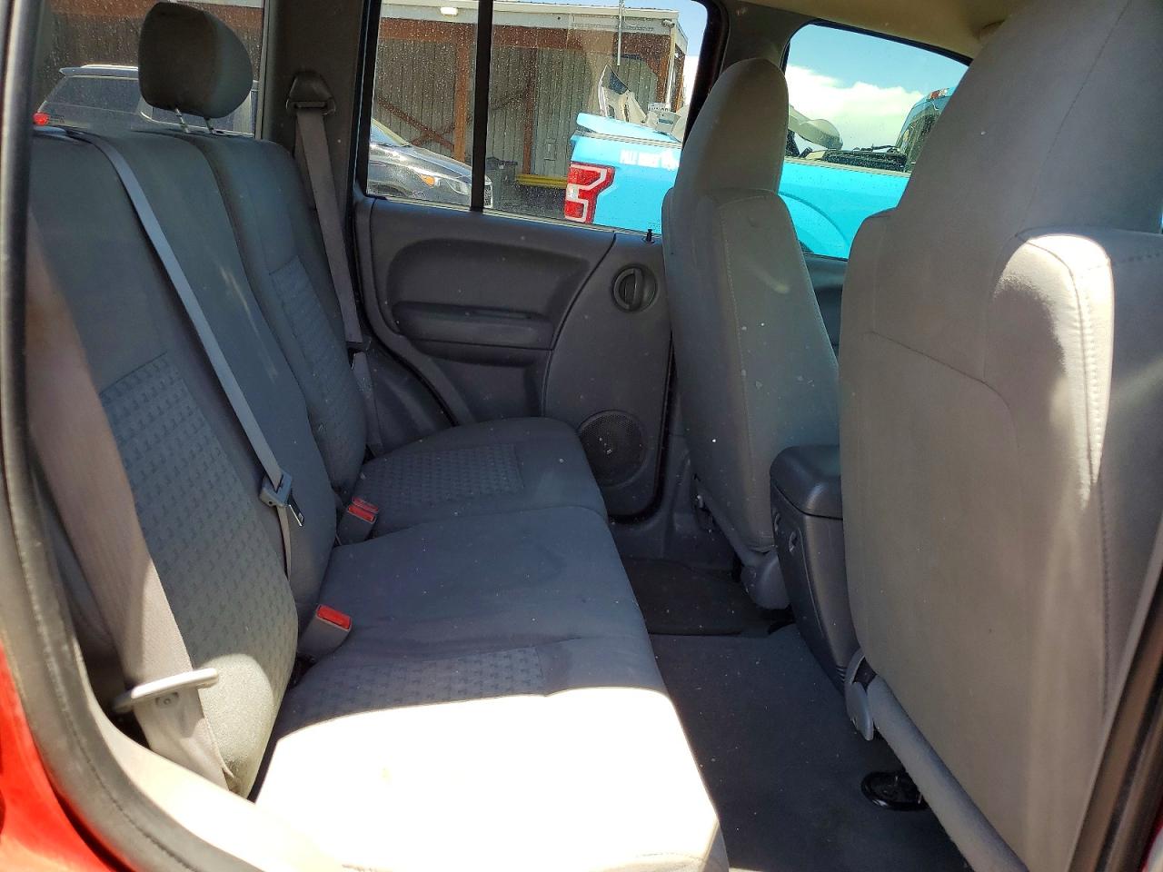 2007 Jeep Liberty Sport Темно-бордовый vin: 1J4GL48K27W718086