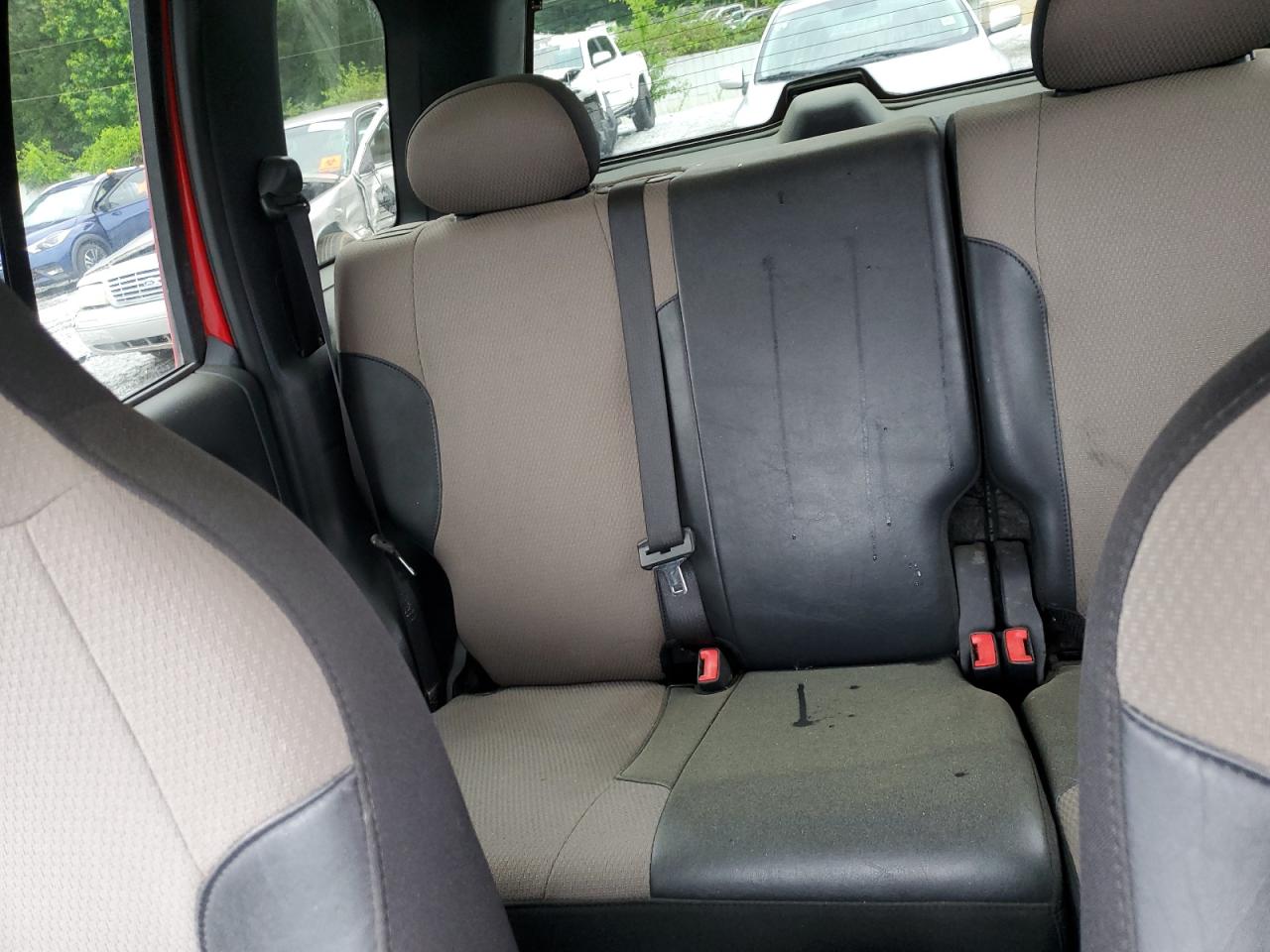 2004 Jeep Liberty Sport Red vin: 1J4GL48K34W172040