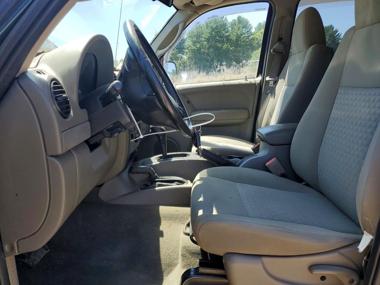2005 Jeep Liberty Sport Green vin: 1J4GL48K35W584265