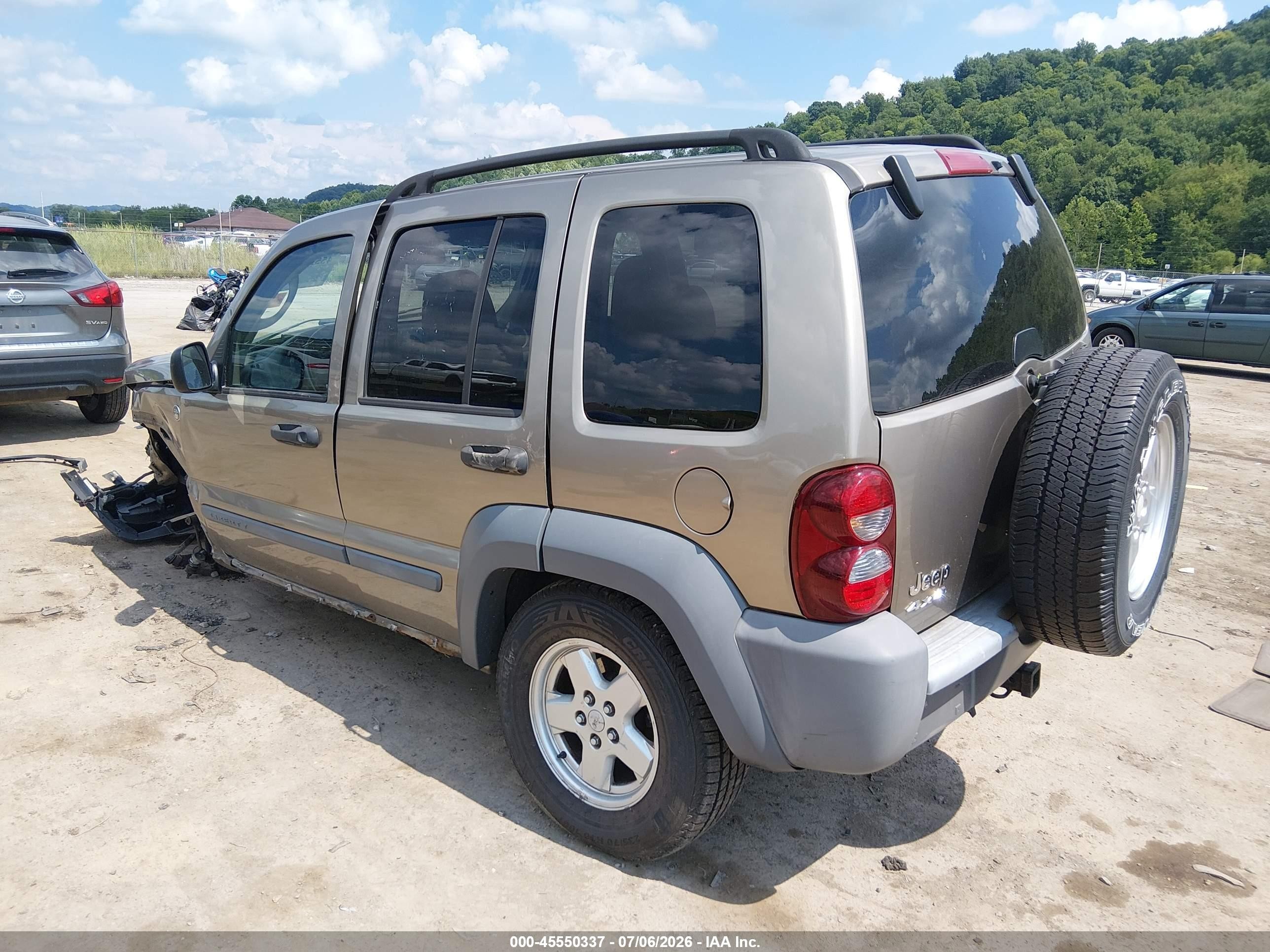 2005 Jeep Liberty Sport Silver vin: 1J4GL48K35W698430