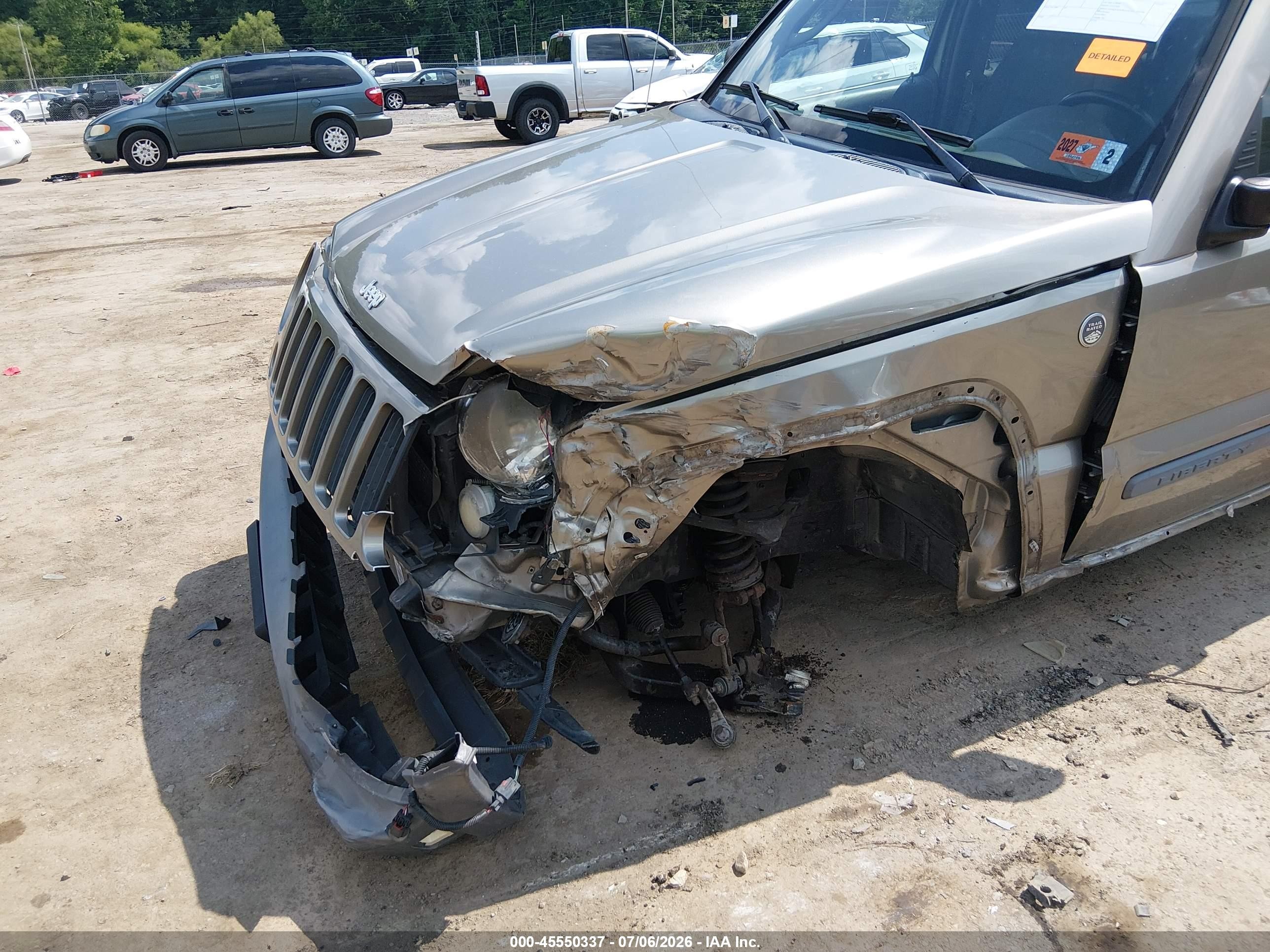 2005 Jeep Liberty Sport Silver vin: 1J4GL48K35W698430