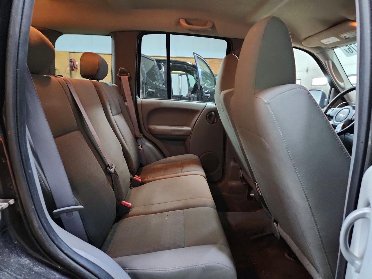 2007 Jeep Liberty Sport Black vin: 1J4GL48K37W710613