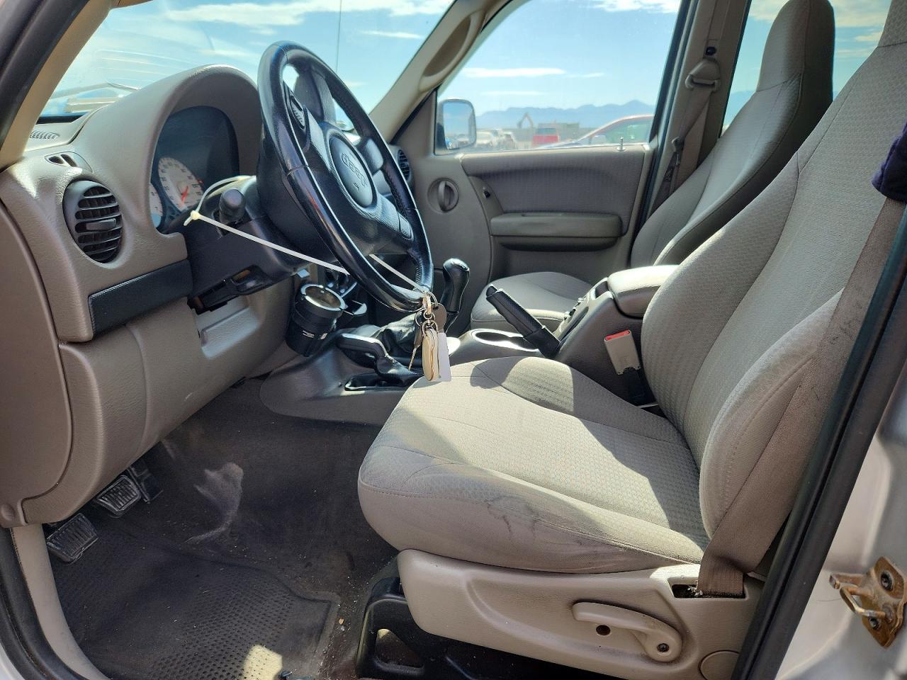 2002 Jeep Liberty Sport Silver vin: 1J4GL48K42W334416