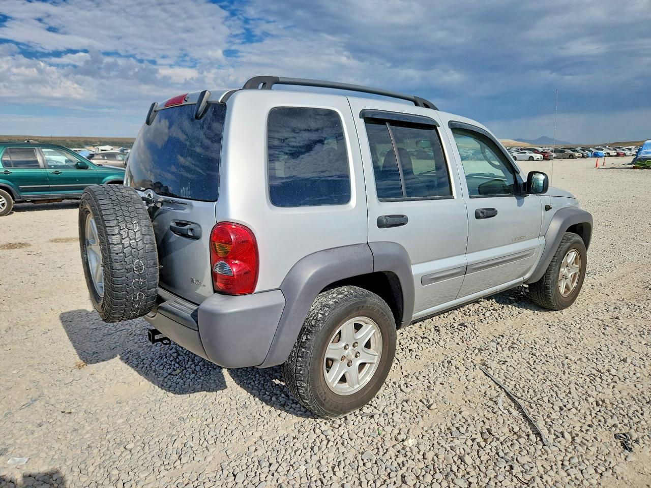 2002 Jeep Liberty Sport Silver vin: 1J4GL48K42W334416