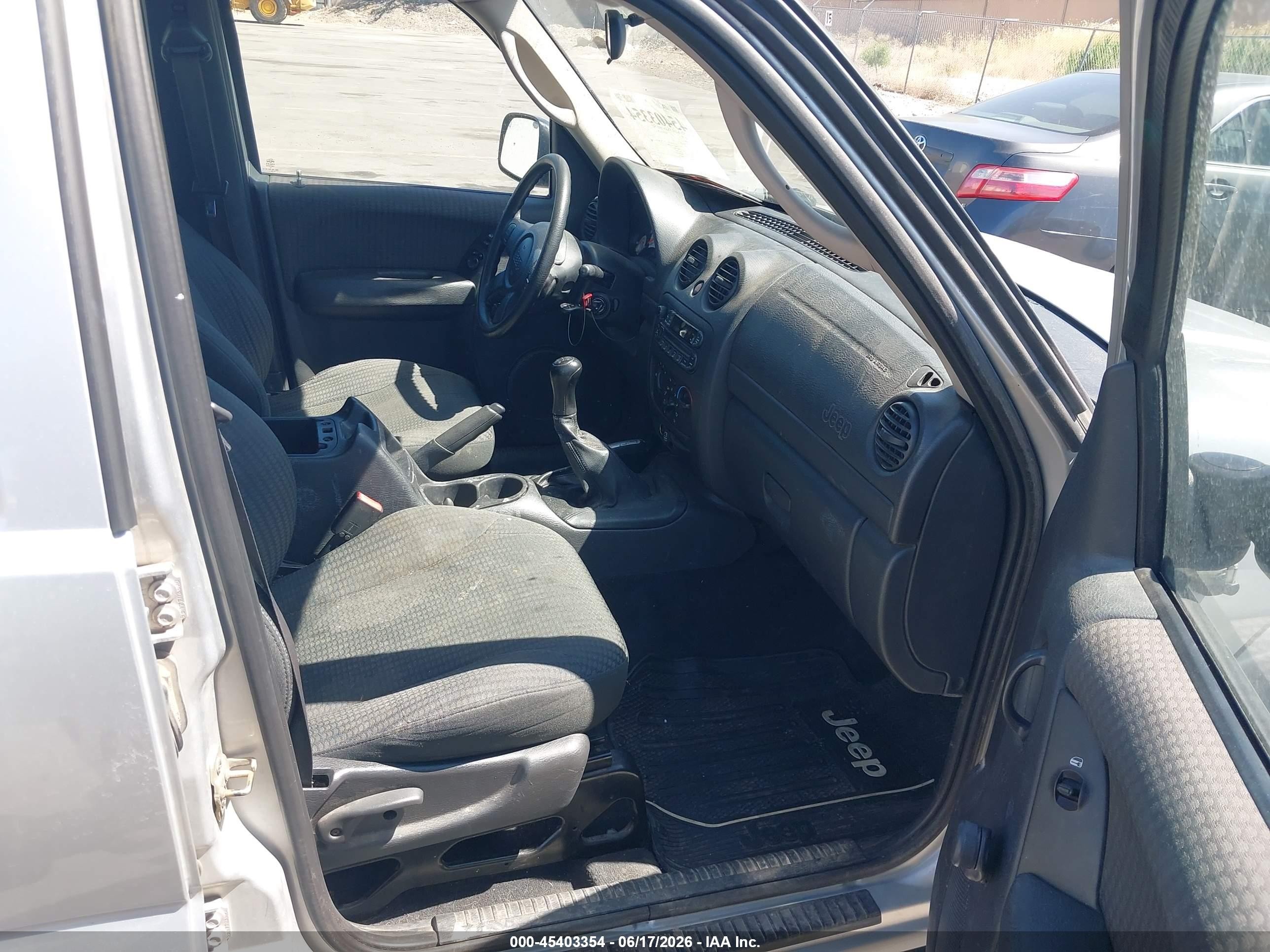 2002 Jeep Liberty Sport Silver vin: 1J4GL48K42W345805