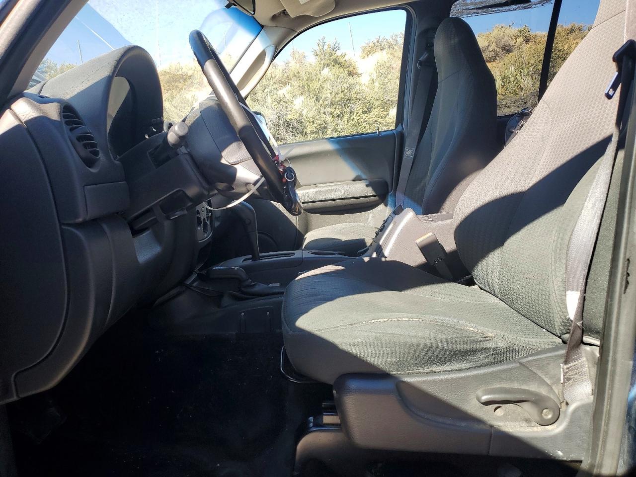 2004 Jeep Liberty Sport Blue vin: 1J4GL48K44W243472