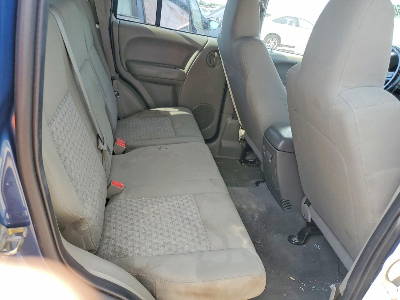 2005 Jeep Liberty Sport Blue vin: 1J4GL48K45W532532
