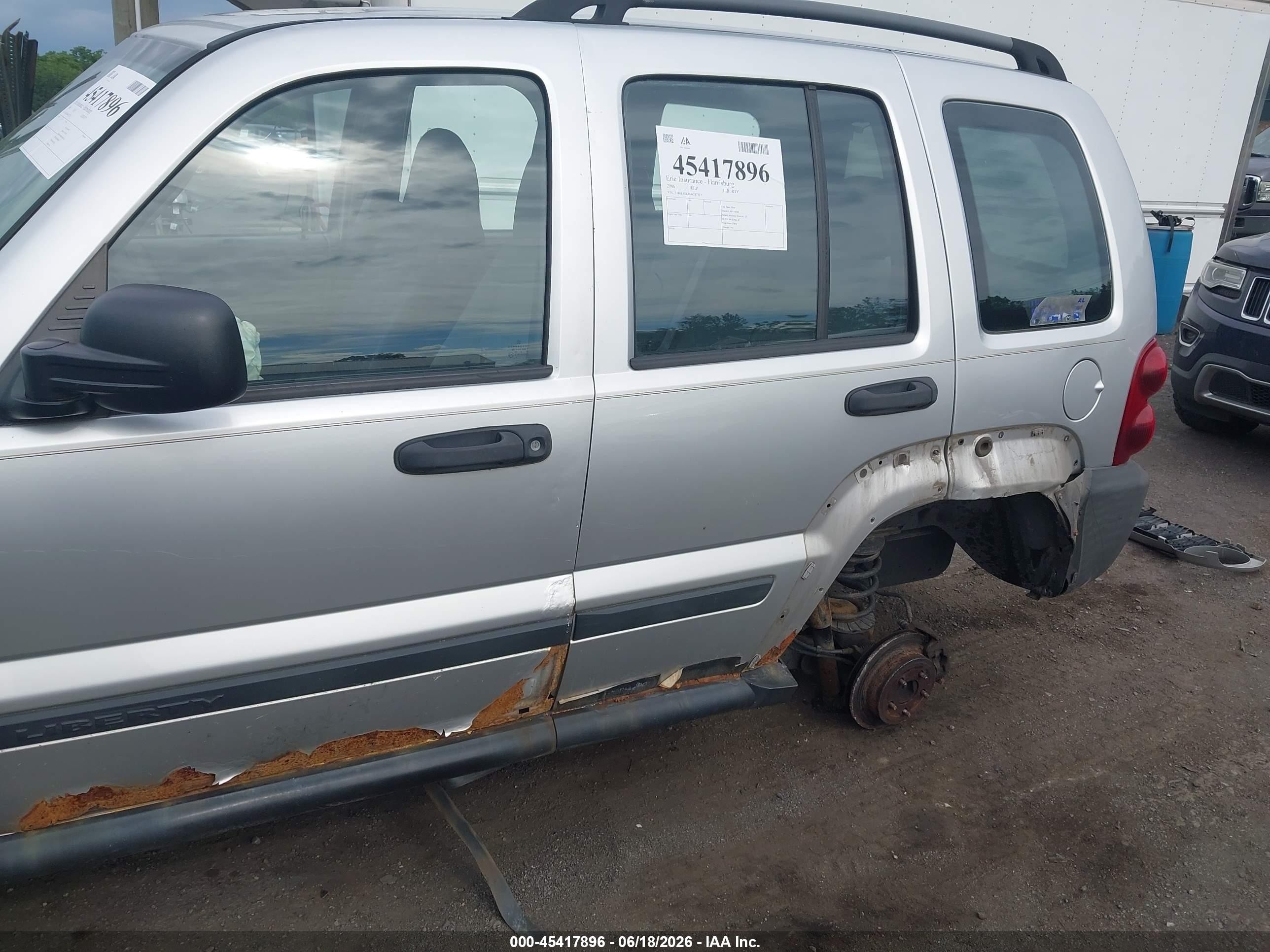 2006 Jeep Liberty Sport Silver vin: 1J4GL48K46W217327