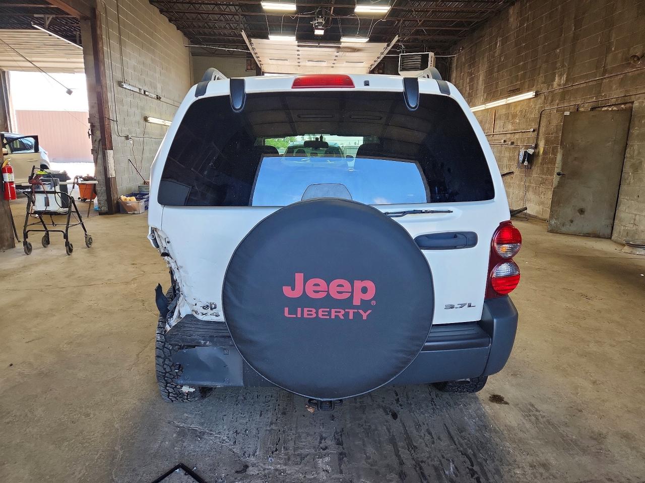 2007 Jeep Liberty Sport White vin: 1J4GL48K47W539435