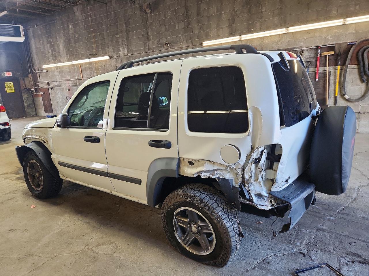 2007 Jeep Liberty Sport White vin: 1J4GL48K47W539435