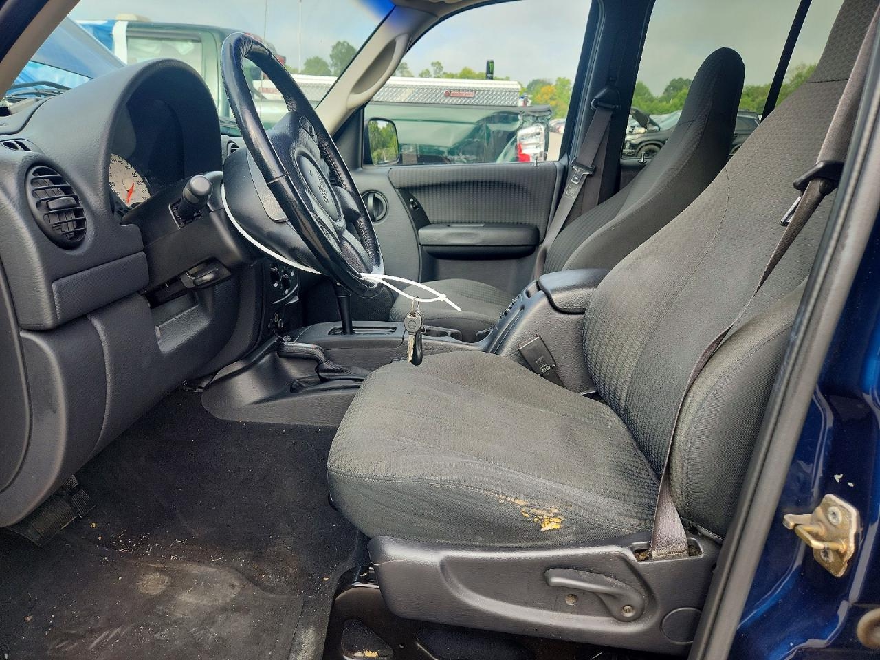2002 Jeep Liberty Sport Blue vin: 1J4GL48K52W353766