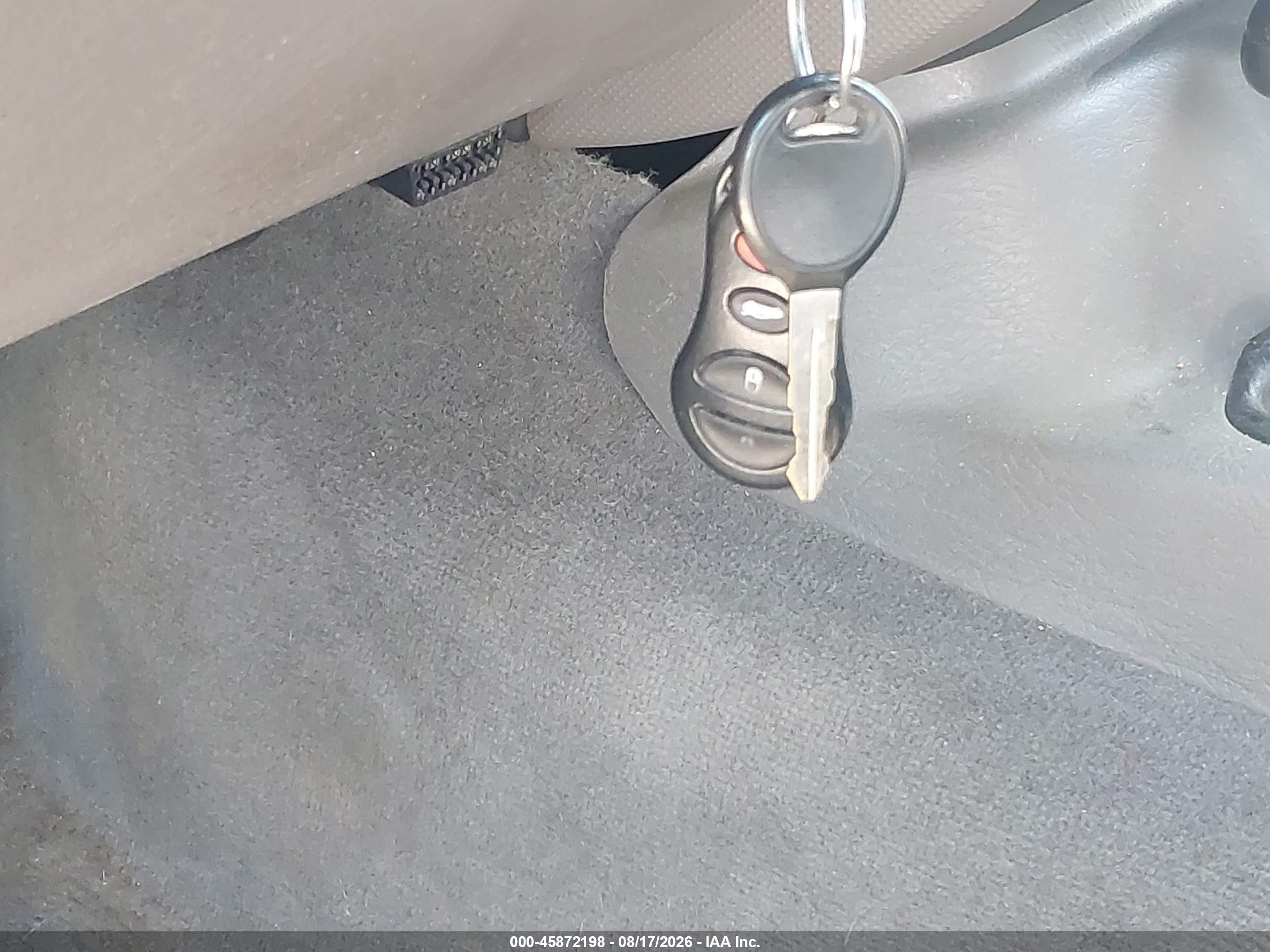 2004 Jeep Liberty Sport Золотой vin: 1J4GL48K54W146359