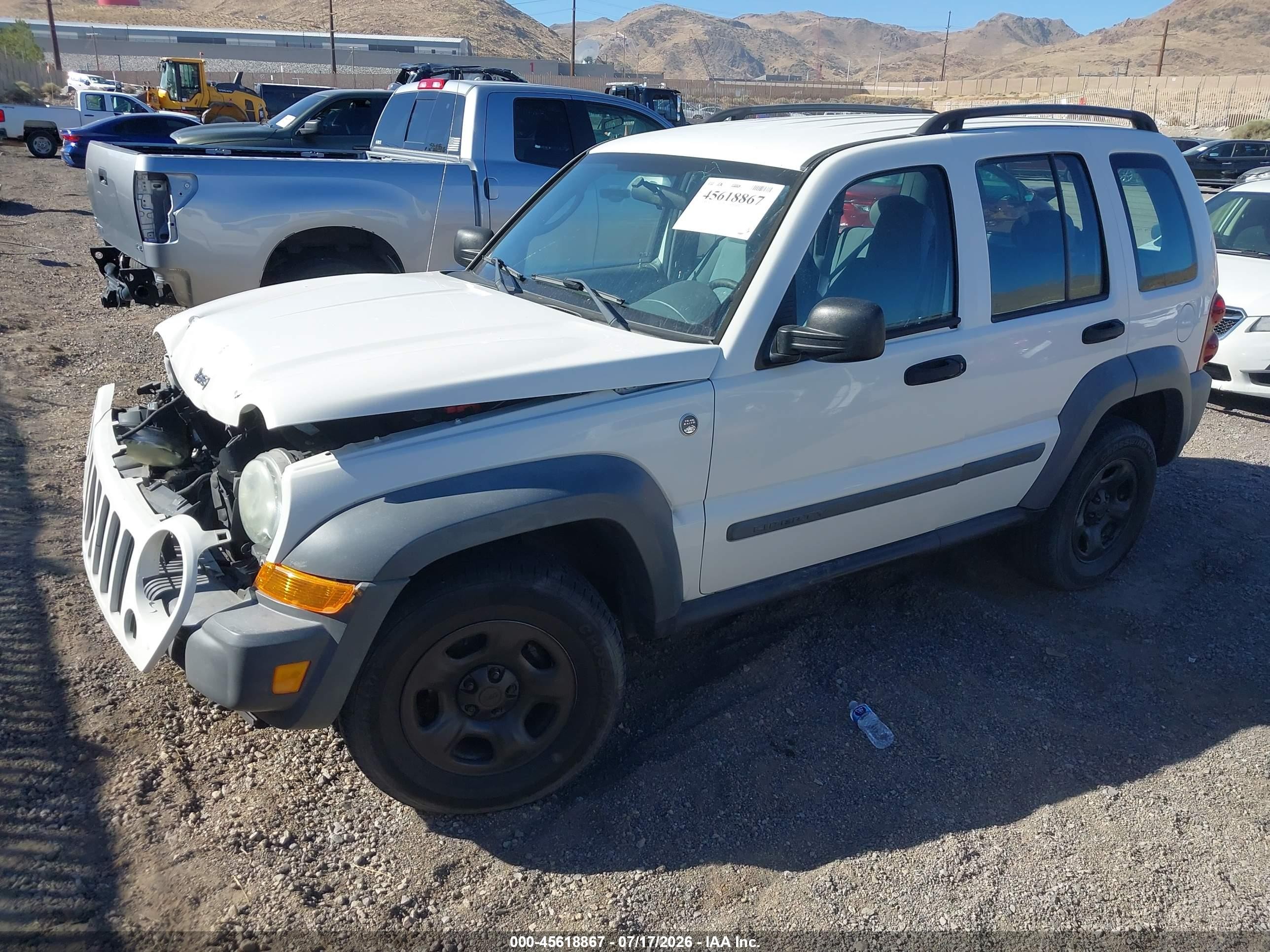 2005 Jeep Liberty Sport White vin: 1J4GL48K55W502049