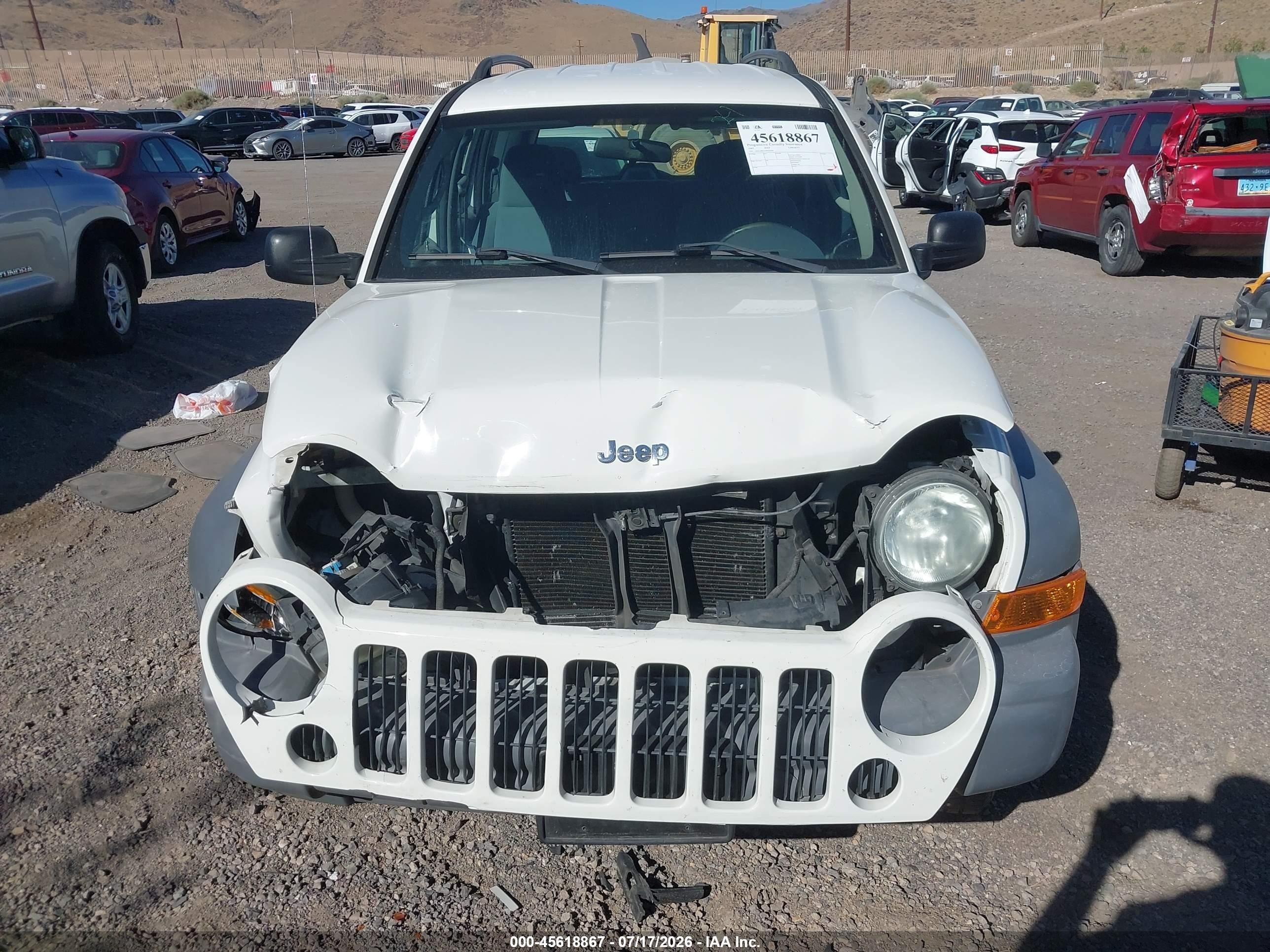 2005 Jeep Liberty Sport White vin: 1J4GL48K55W502049