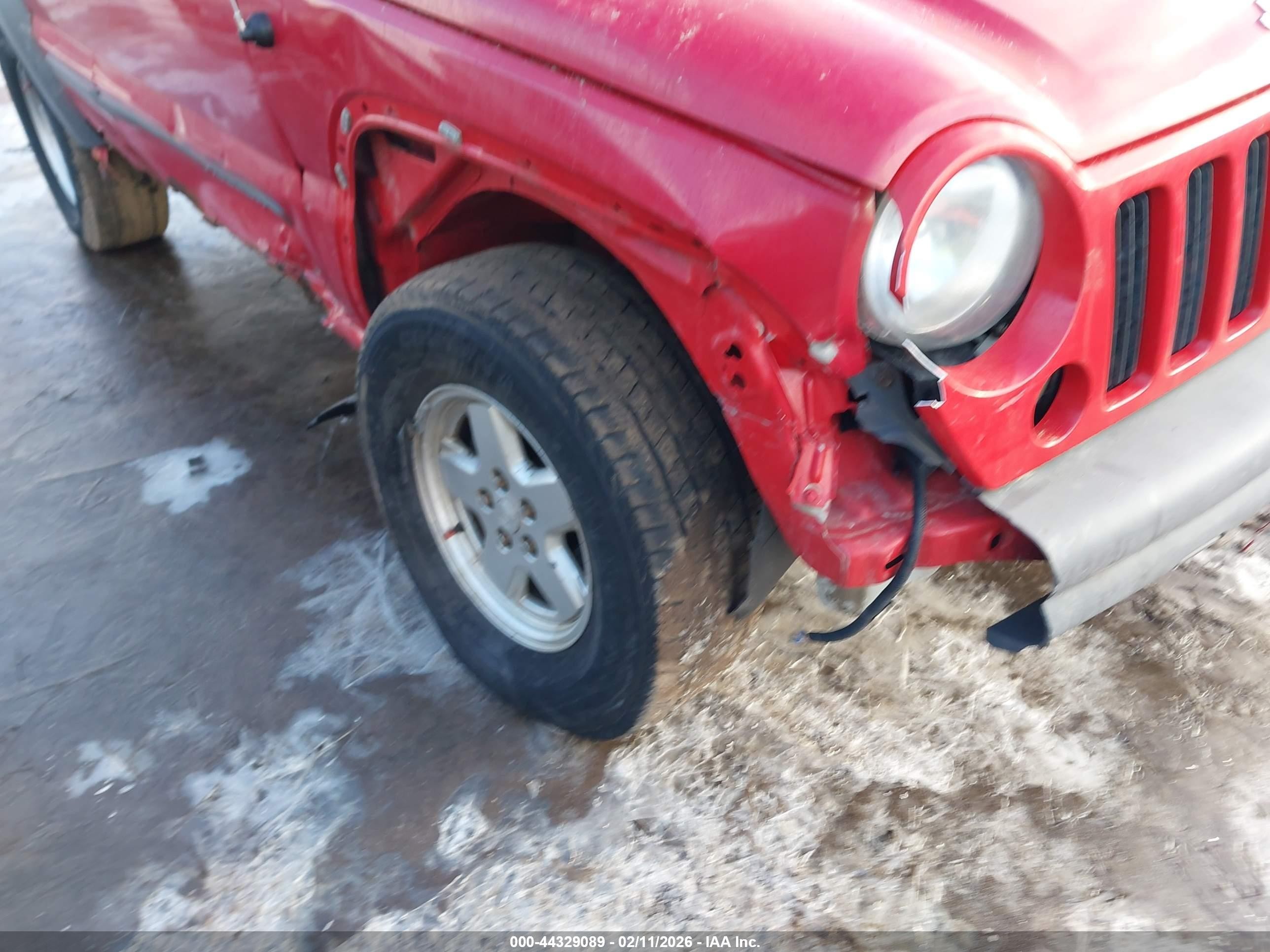 2005 Jeep Liberty Sport Красный vin: 1J4GL48K55W609232