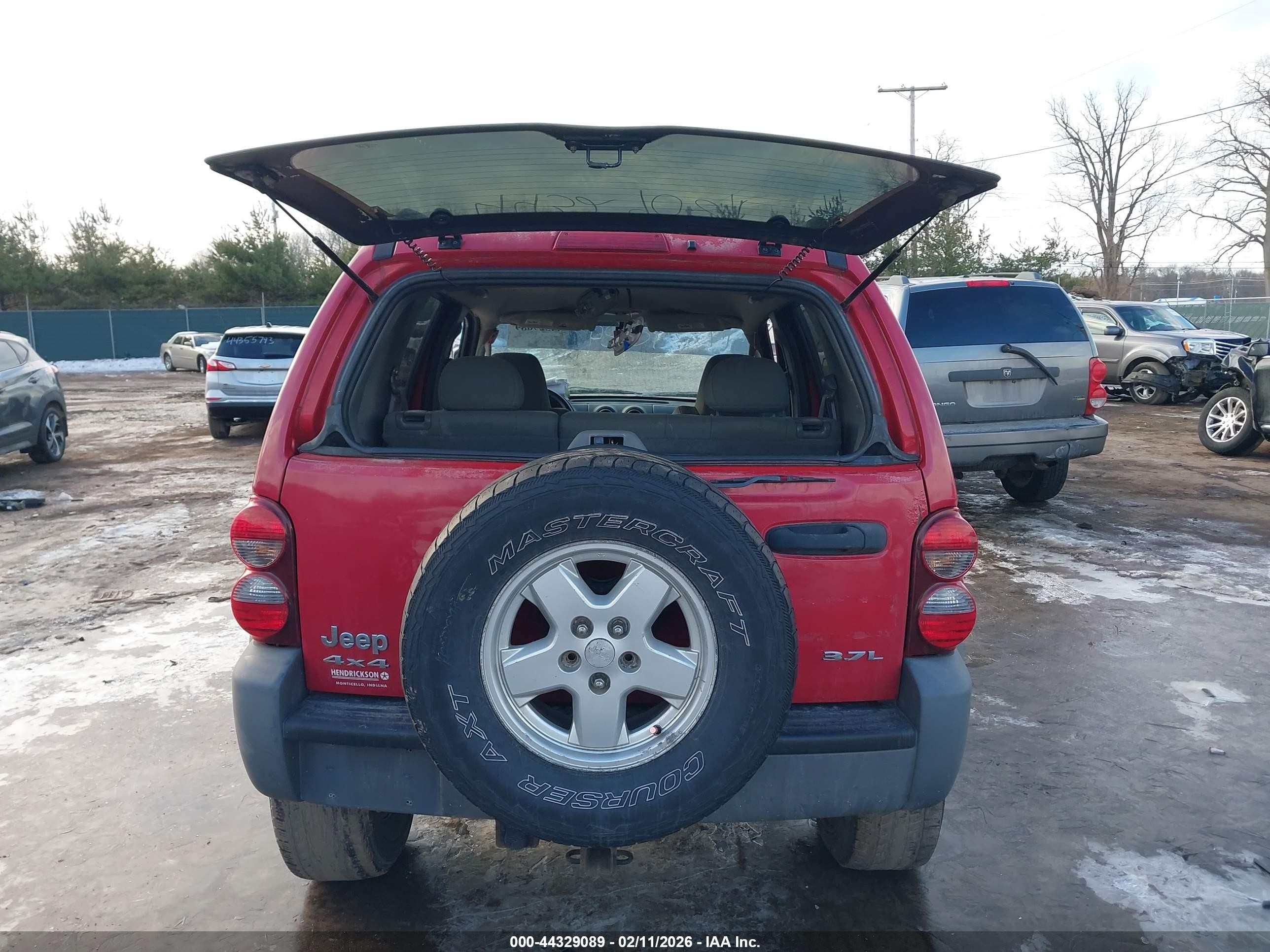 2005 Jeep Liberty Sport Красный vin: 1J4GL48K55W609232