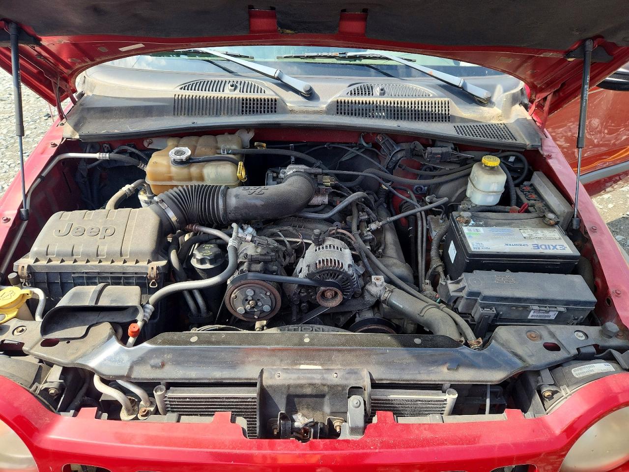 2005 Jeep Liberty Sport Red vin: 1J4GL48K55W658768