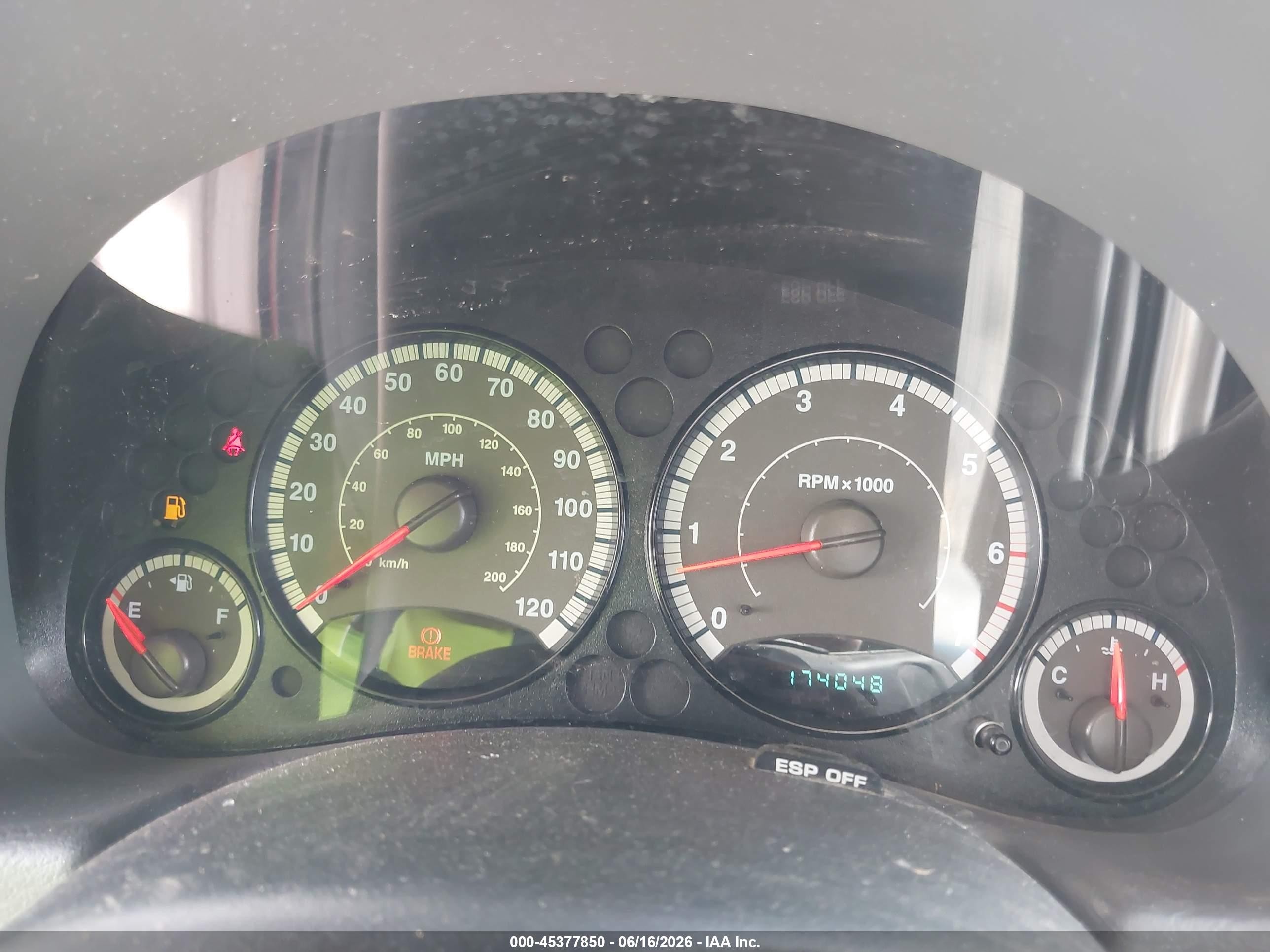 2006 Jeep Liberty Sport Red vin: 1J4GL48K56W209107