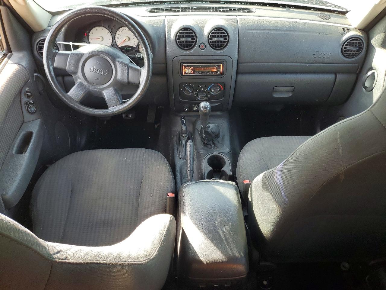 2002 Jeep Liberty Sport Silver vin: 1J4GL48K62W318850