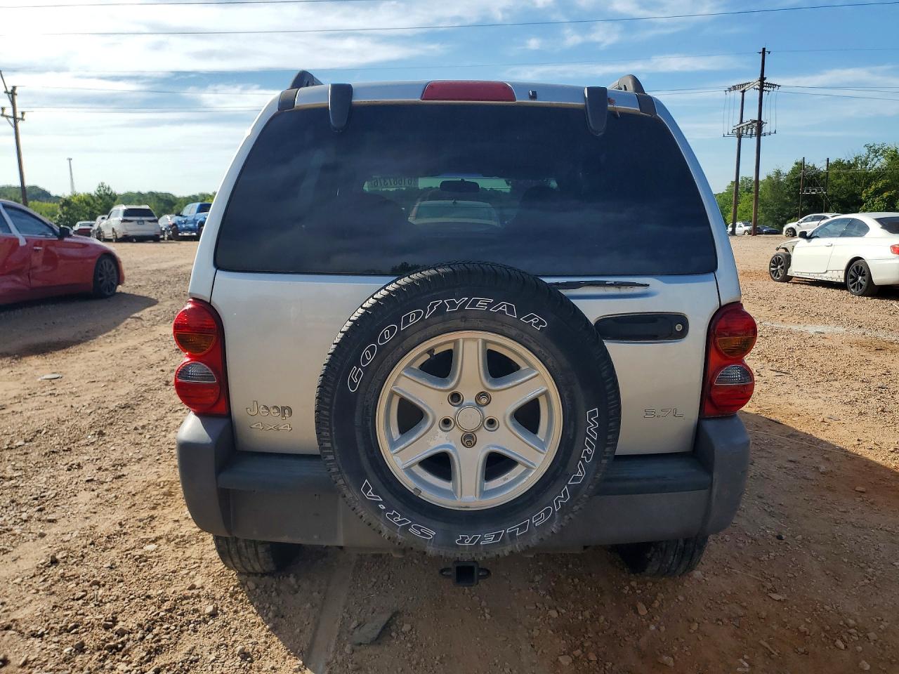 2002 Jeep Liberty Sport Silver vin: 1J4GL48K62W318850