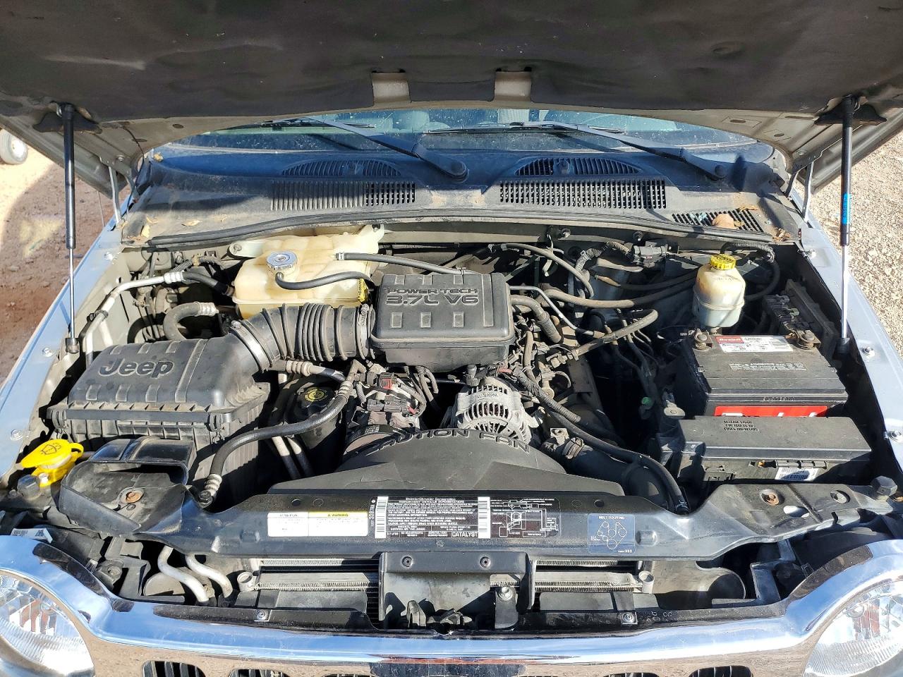 2002 Jeep Liberty Sport Silver vin: 1J4GL48K62W318850