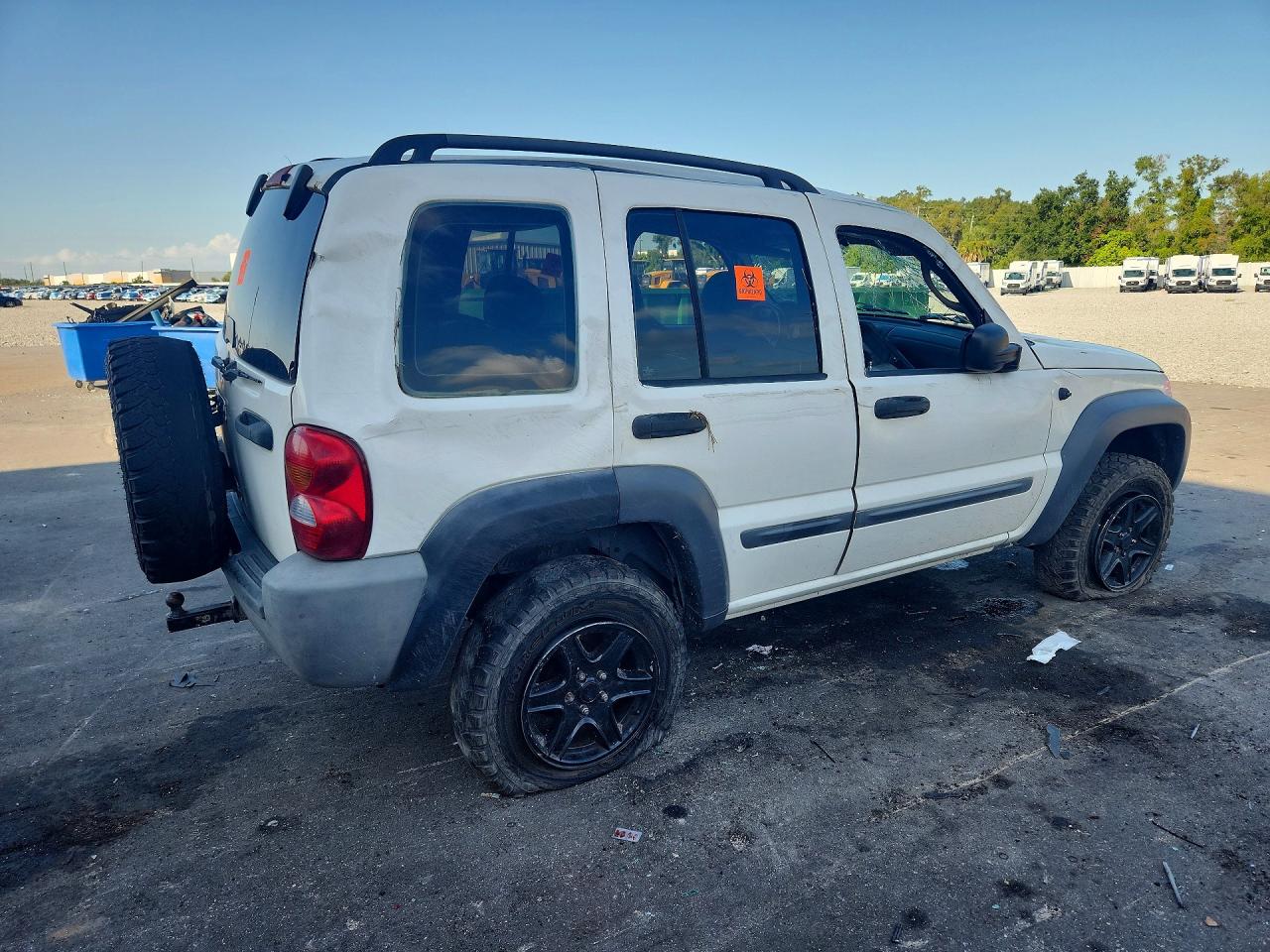 2003 Jeep Liberty Sport Белый vin: 1J4GL48K63W723303