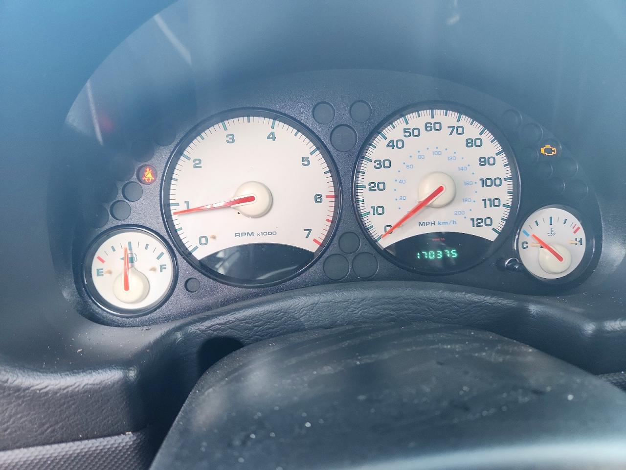2003 Jeep Liberty Sport Белый vin: 1J4GL48K63W723303