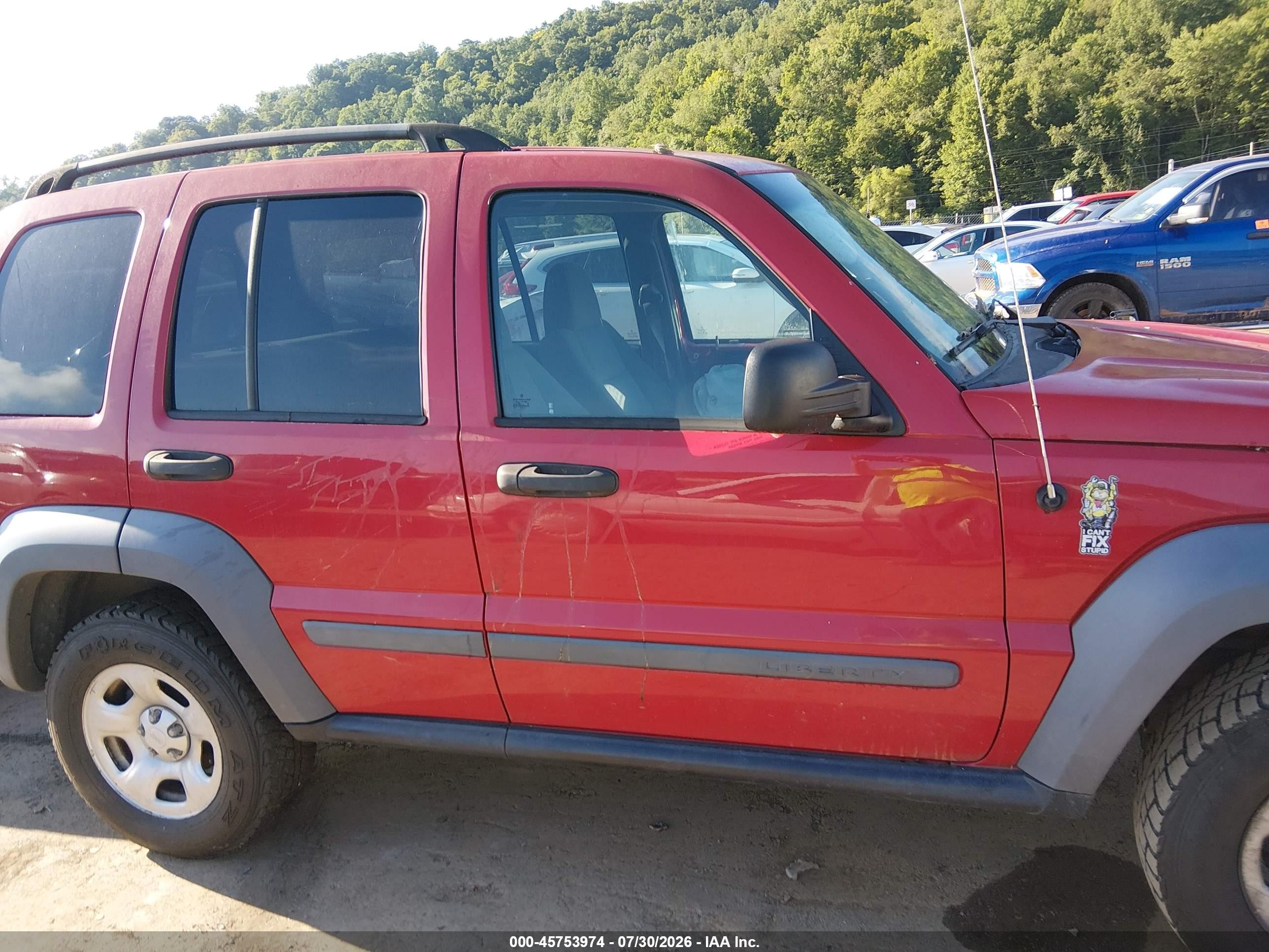 2005 Jeep Liberty Sport Red vin: 1J4GL48K65W502271
