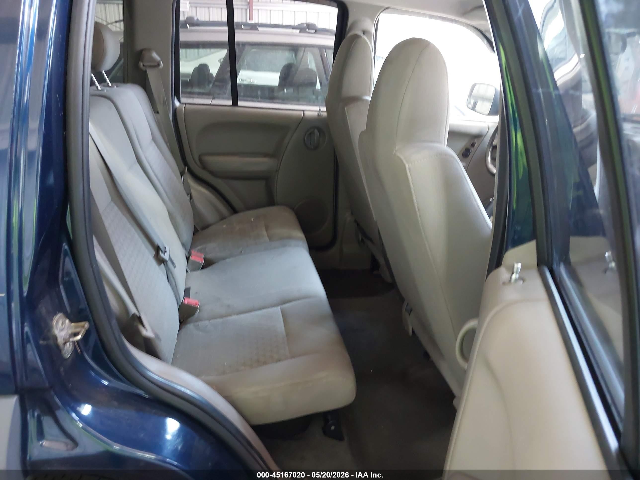 2005 Jeep Liberty Sport Blue vin: 1J4GL48K65W556251