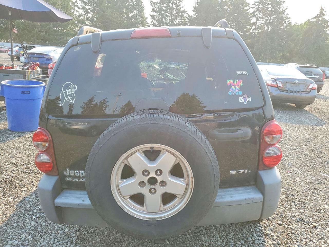 2005 Jeep Liberty Sport Черный vin: 1J4GL48K65W671755