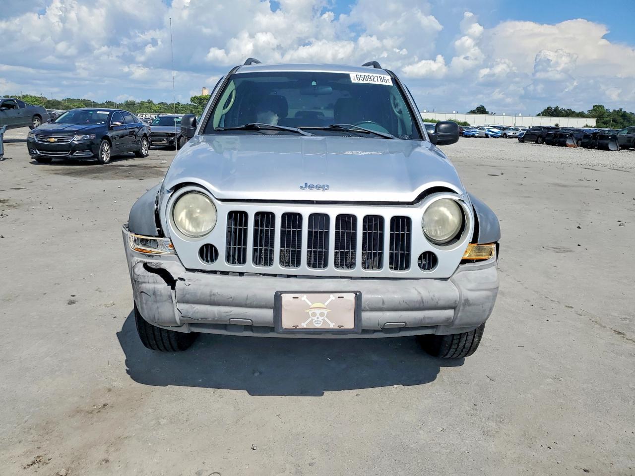 2005 Jeep Liberty Sport Серебряный vin: 1J4GL48K65W681086