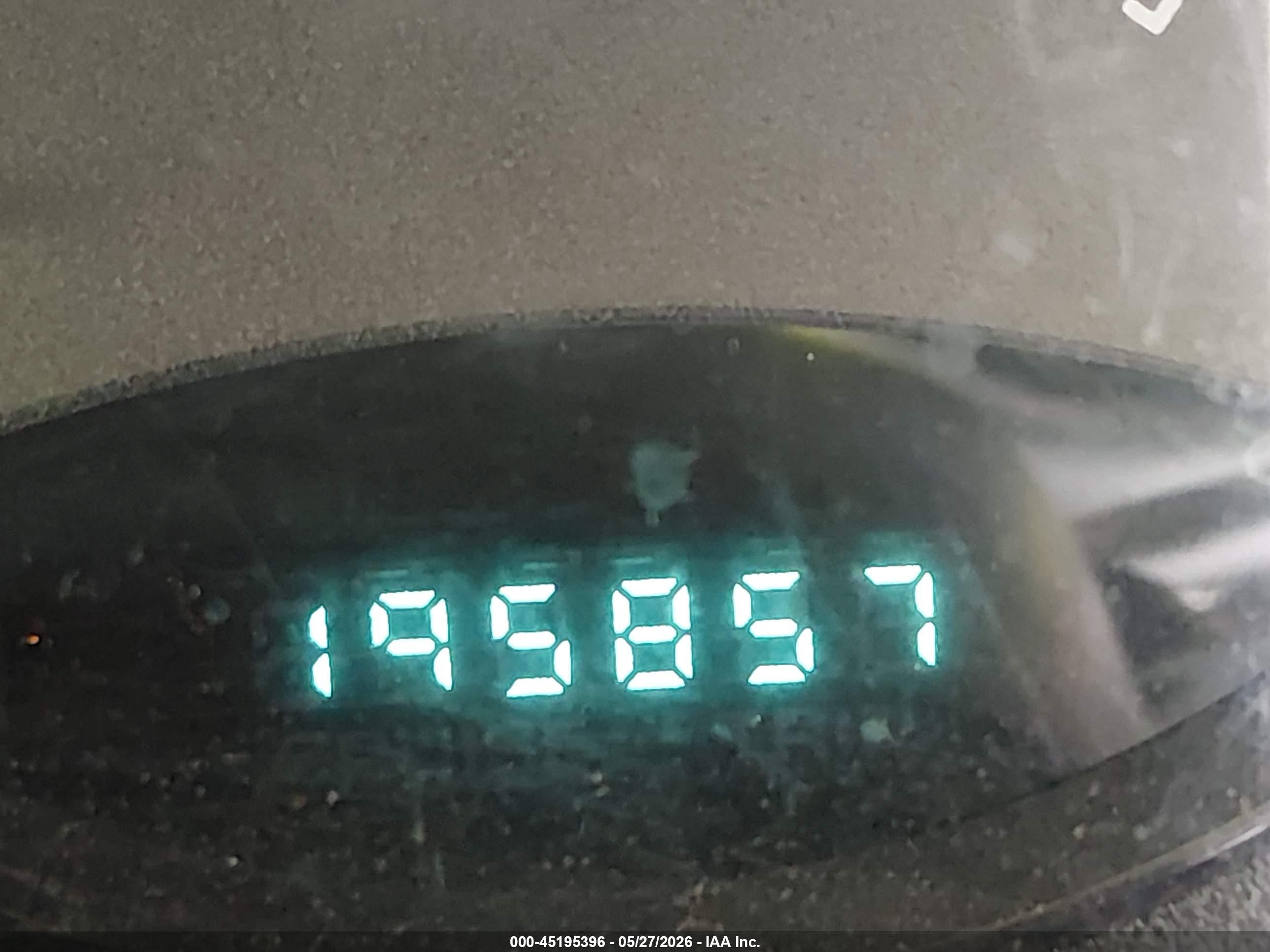 2005 Jeep Liberty Sport White vin: 1J4GL48K65W702485