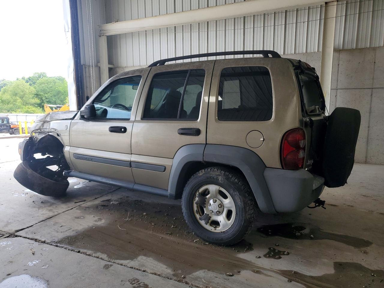 2005 Jeep Liberty Sport Tan vin: 1J4GL48K65W715365