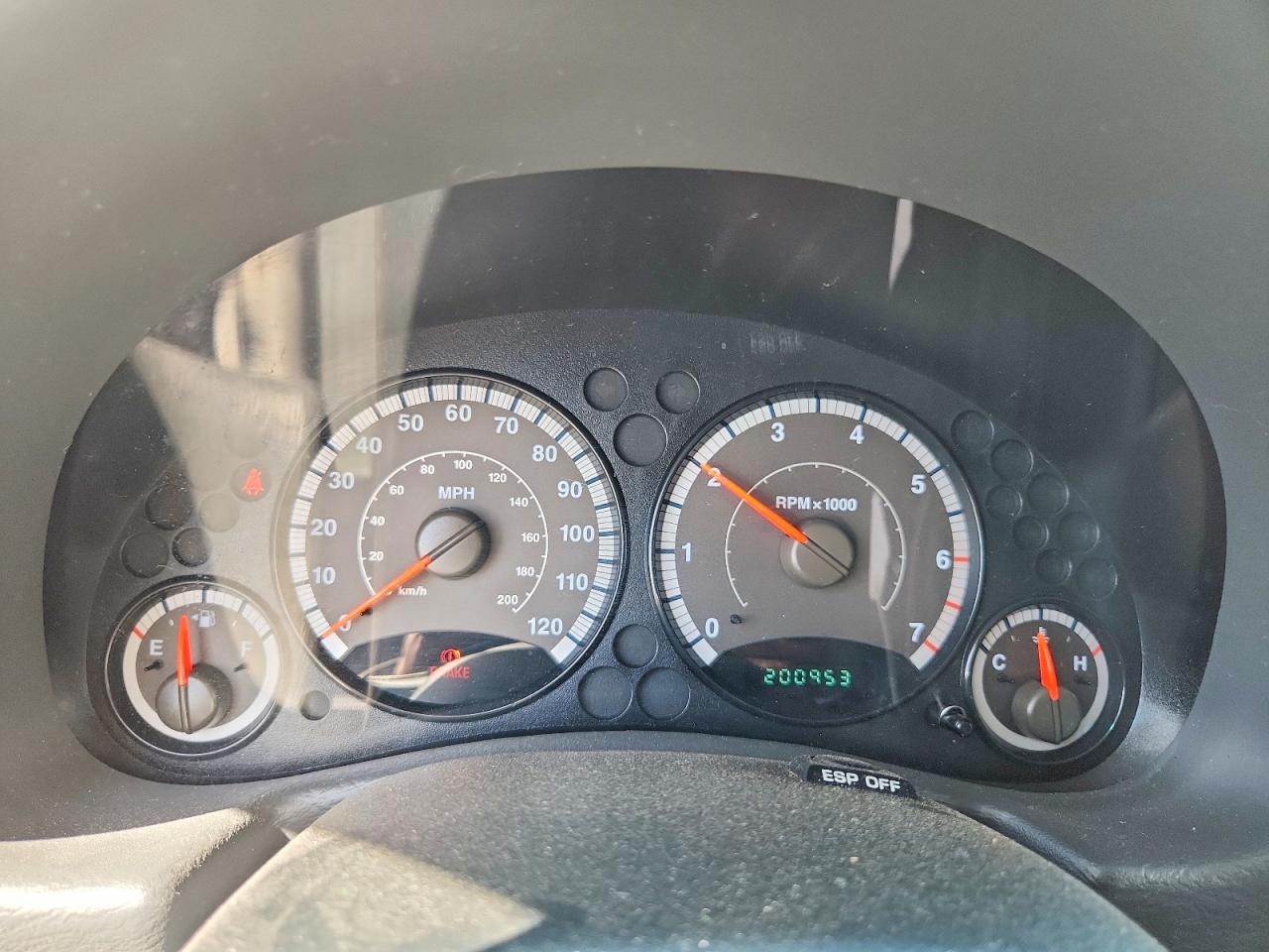 2007 Jeep Liberty Sport White vin: 1J4GL48K67W707219