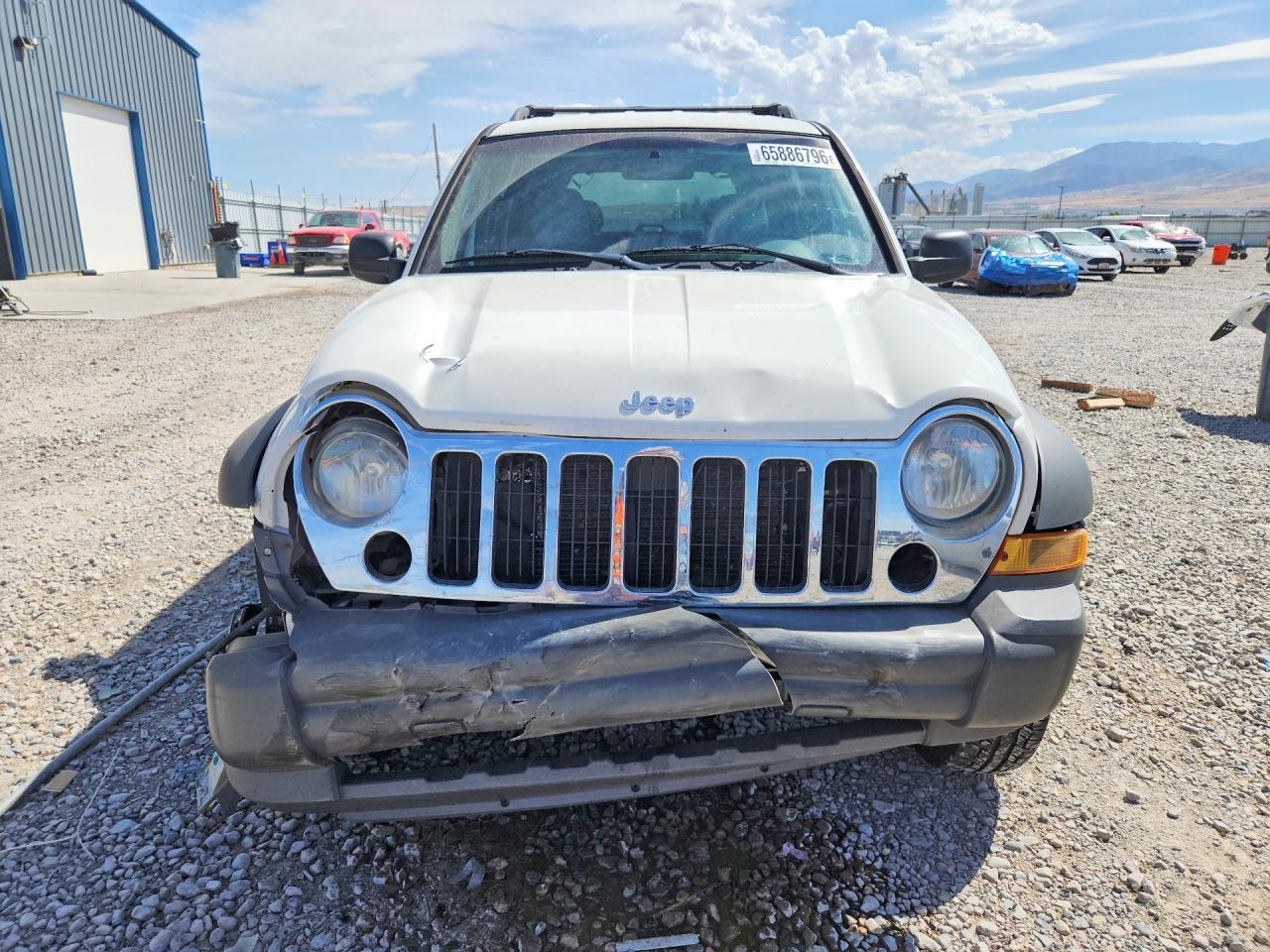 2007 Jeep Liberty Sport White vin: 1J4GL48K67W707219