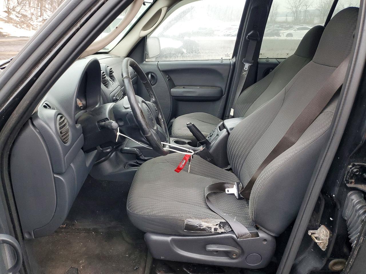 2003 Jeep Liberty Sport Черный vin: 1J4GL48K73W732396