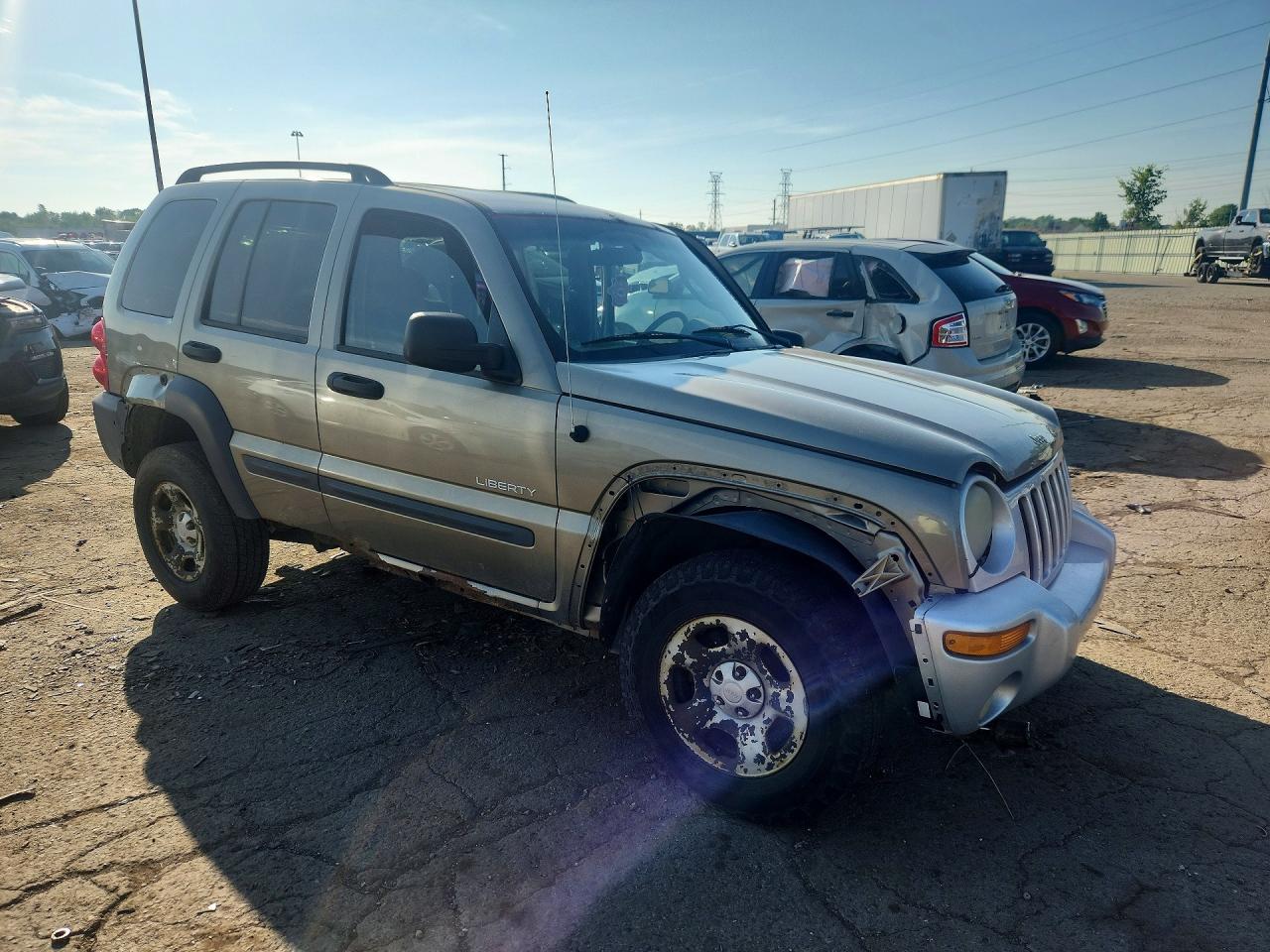 2004 Jeep Liberty Sport Tan vin: 1J4GL48K74W190279