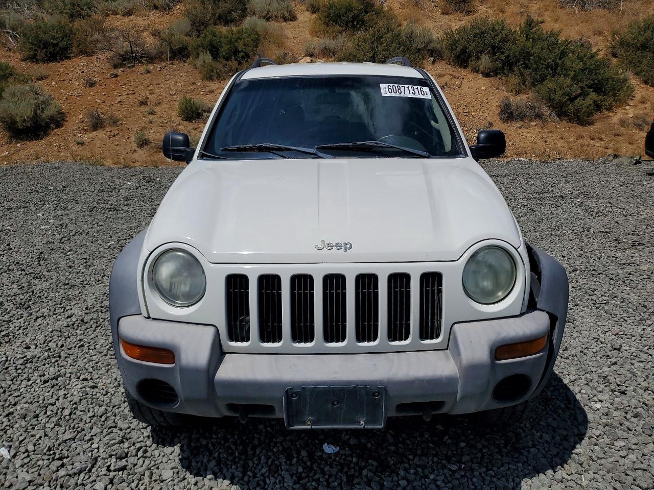 2004 Jeep Liberty Sport White vin: 1J4GL48K74W327608